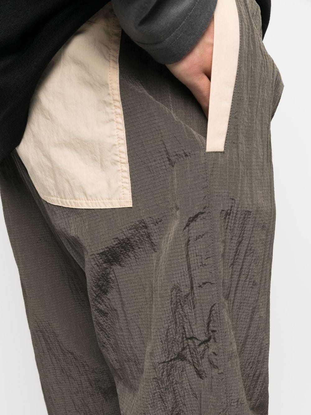 elasticated-waistband straight-leg trousers - 5
