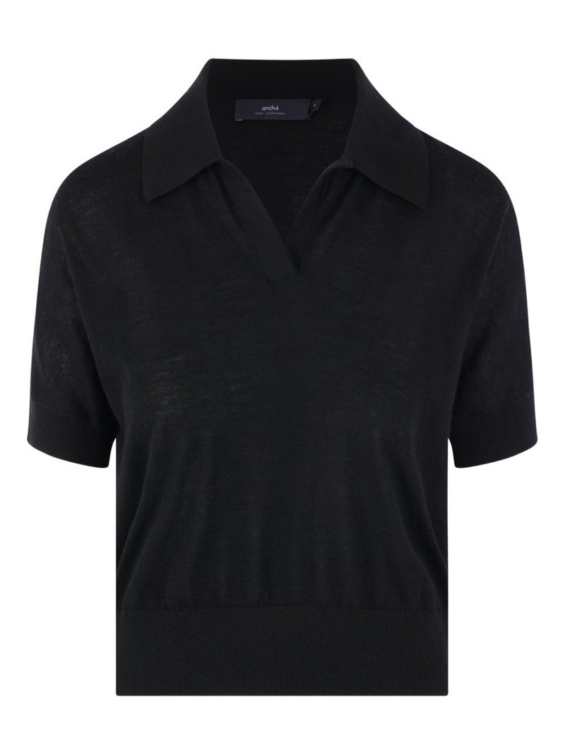 V-neck T-shirt 1