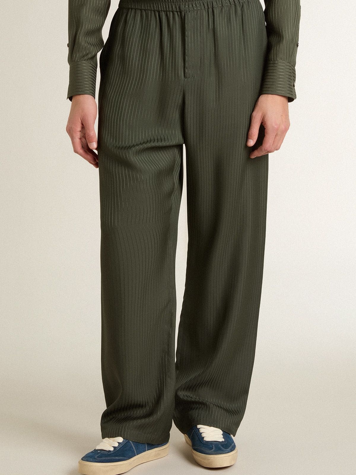 Men's dark green joggers with vertical stripes - 2