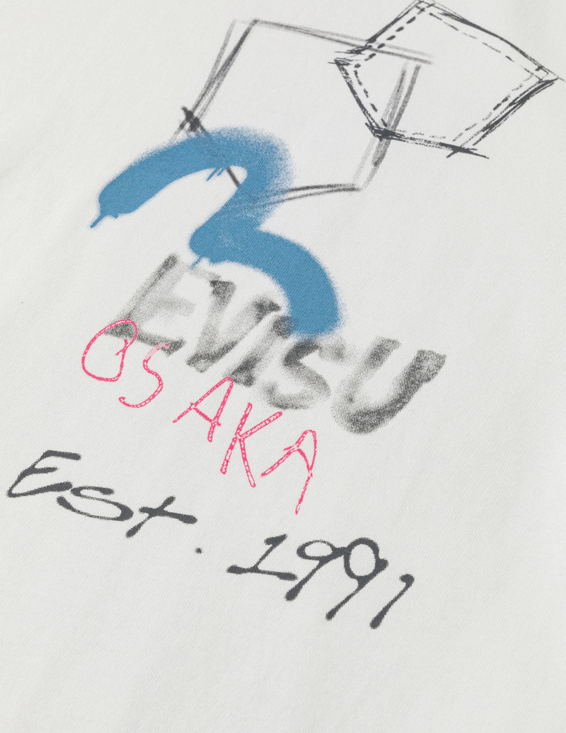 Hand-drawn Daicock and Multi-pocket Graffiti T-shirt 8
