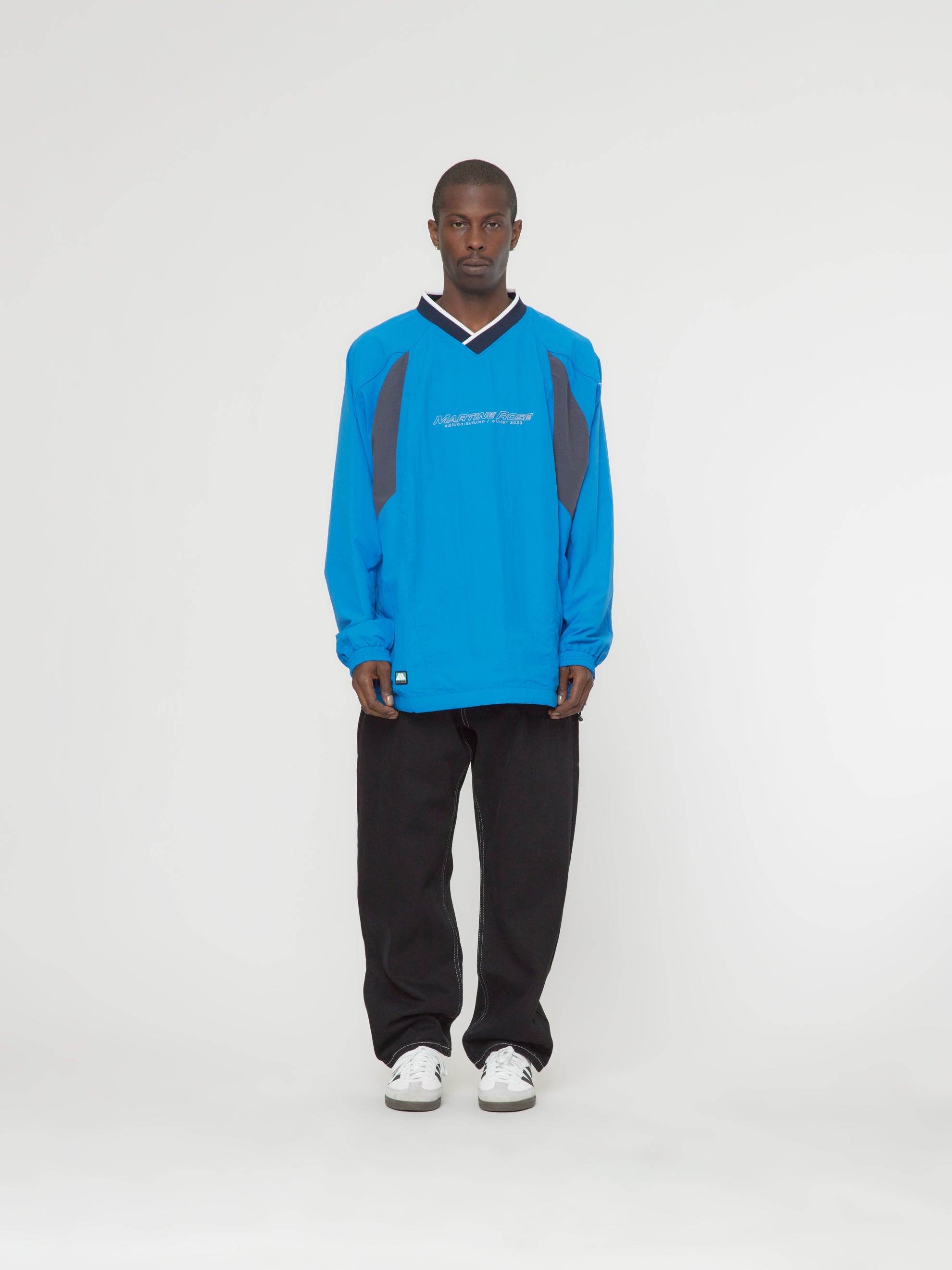 SPORTS PULLOVER (BRIGHT BLUE) - 2