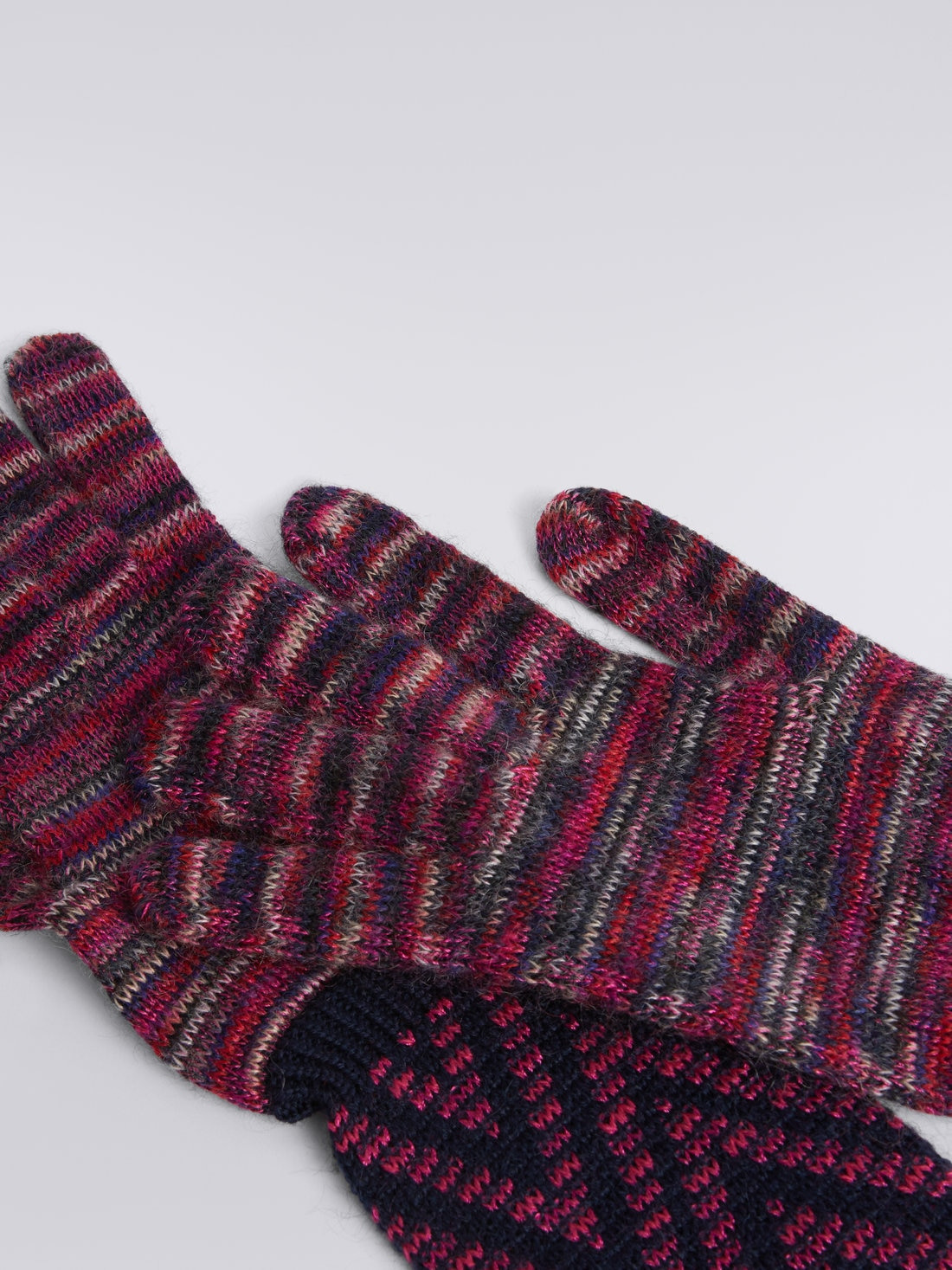 Multi-worked wool and mohair knit gloves - 2