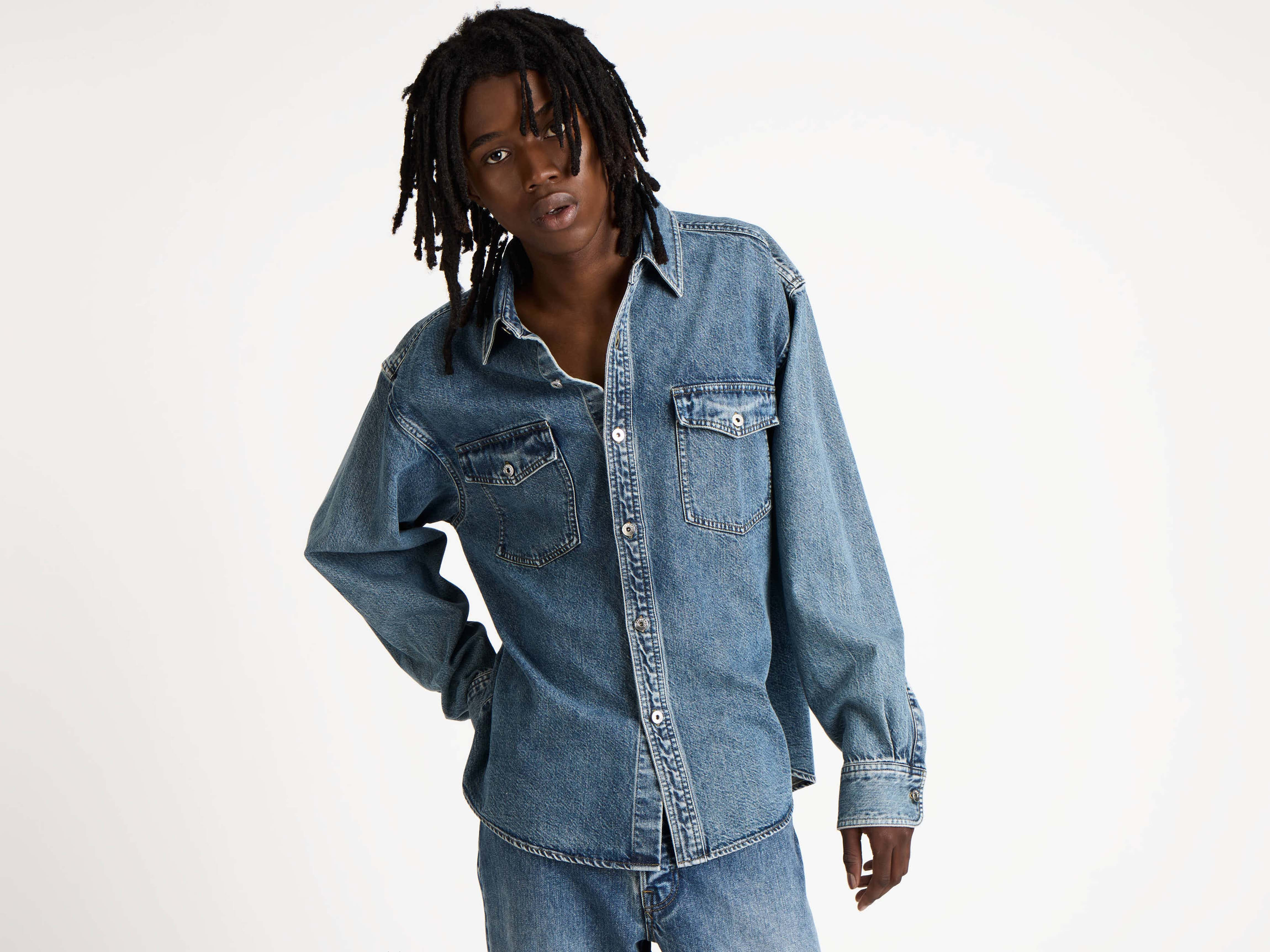 OVERSIZED SHIRT IN MID BLUE - 4