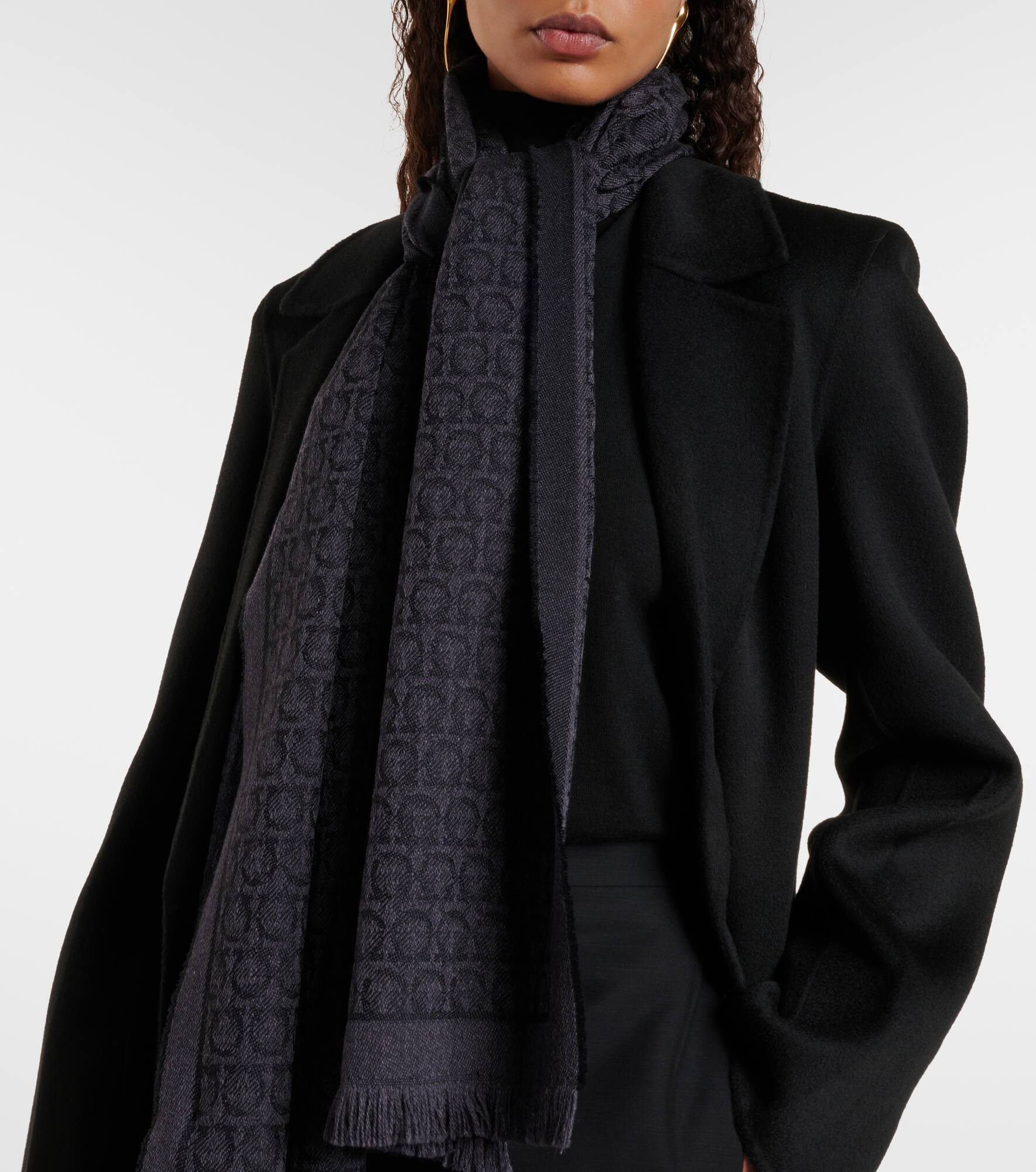 Gancini jacquard wool scarf - 3