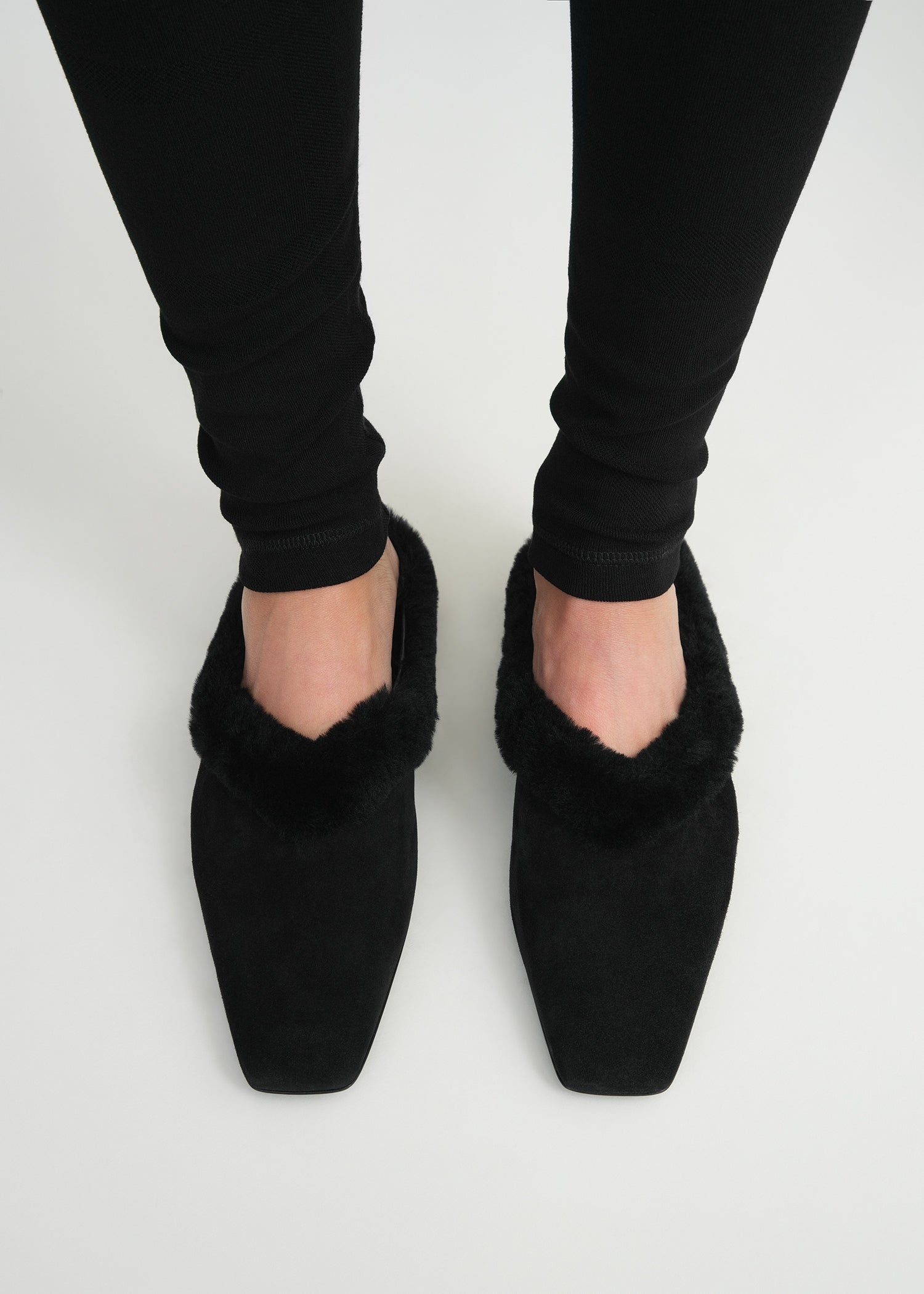 Shearling-edge slippers black - 2