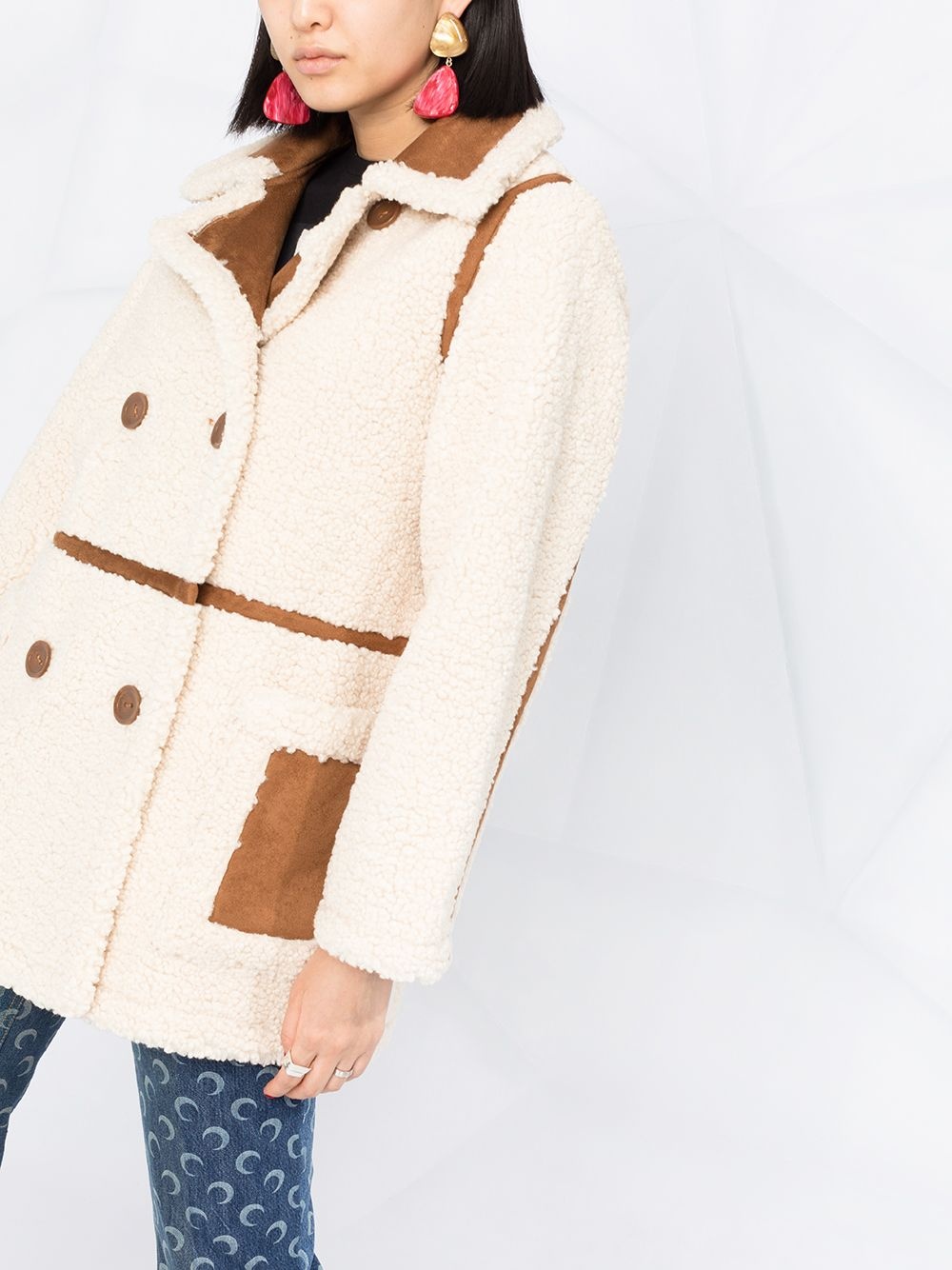 double-breasted faux-shearling coat - 5