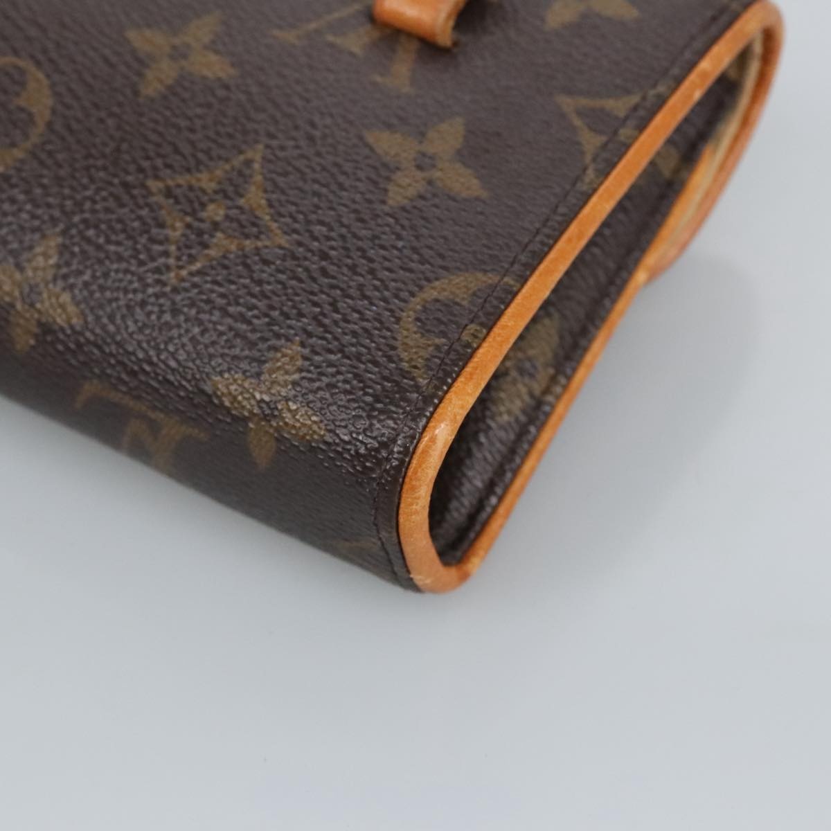 LOUIS VUITTON Monogram Pochette Florentine Waist Bag M51855 - 15
