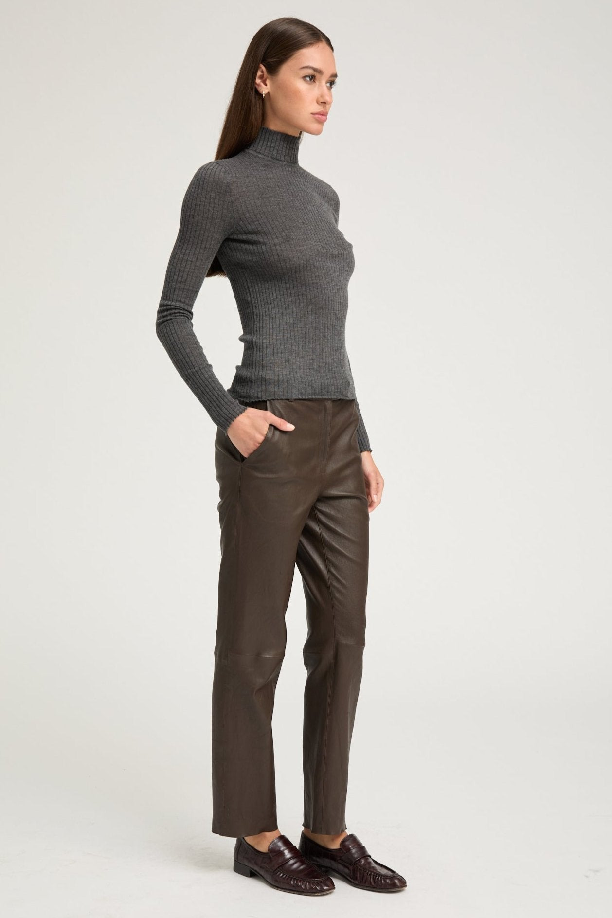 CHARCOAL CASHMERE MOCK NECK - 3