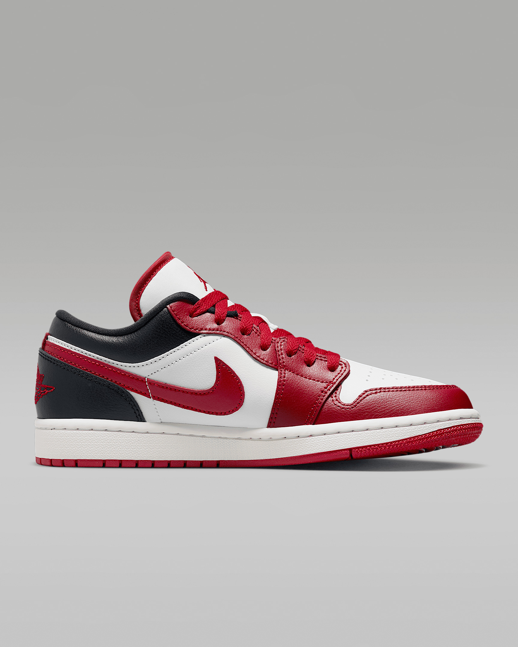Air Jordan 1 Low Women's Shoes - 3