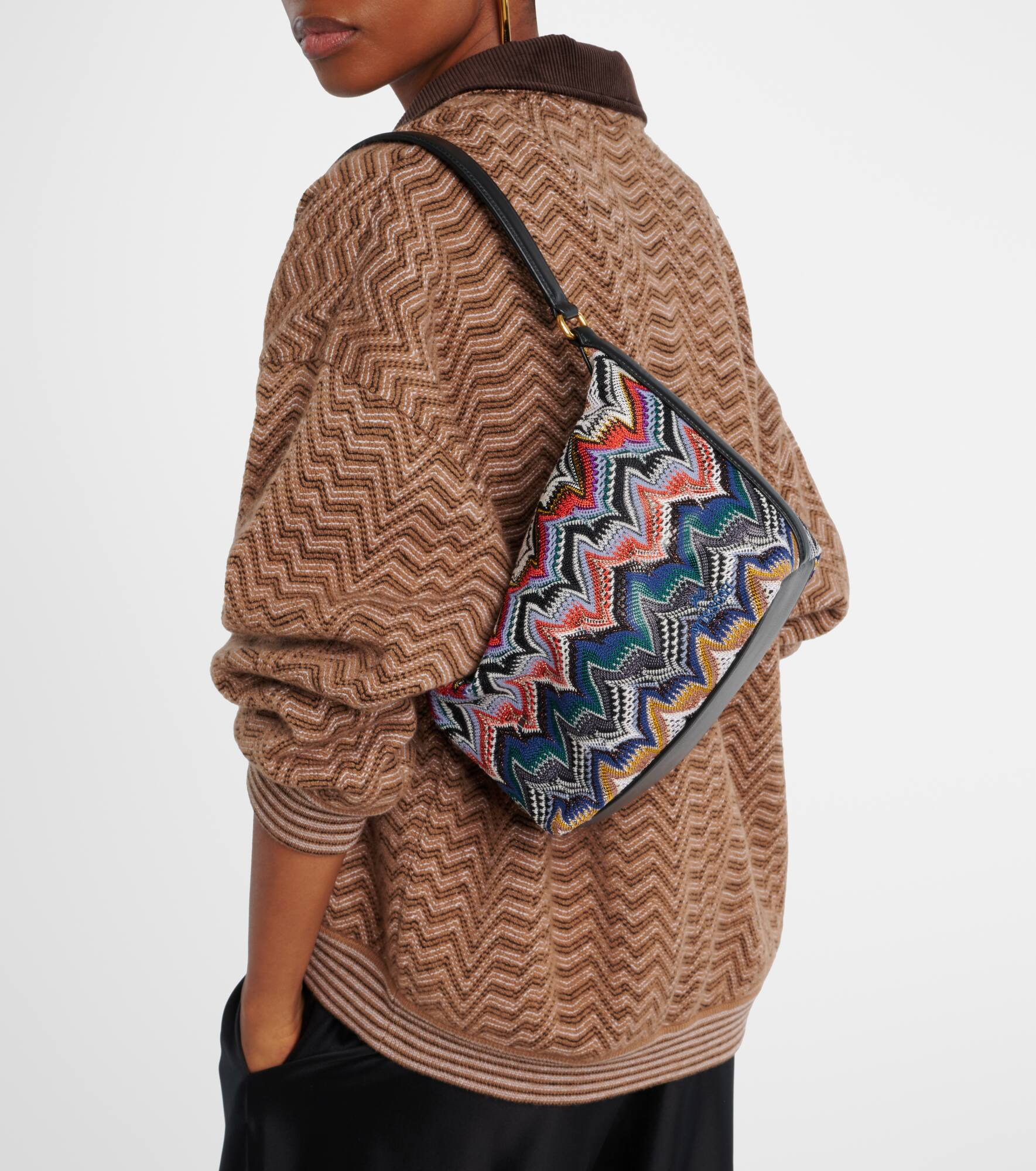Zigzag leather-trimmed shoulder bag - 2