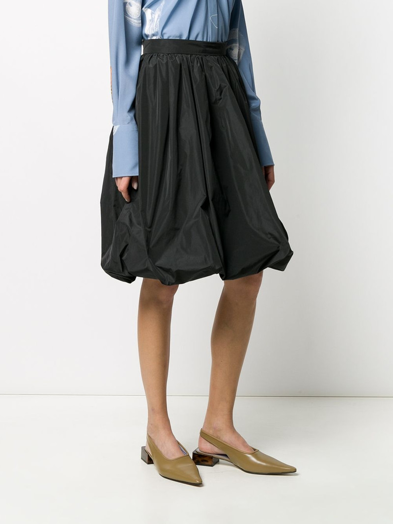 Generous bubble-silhouette skirt 3