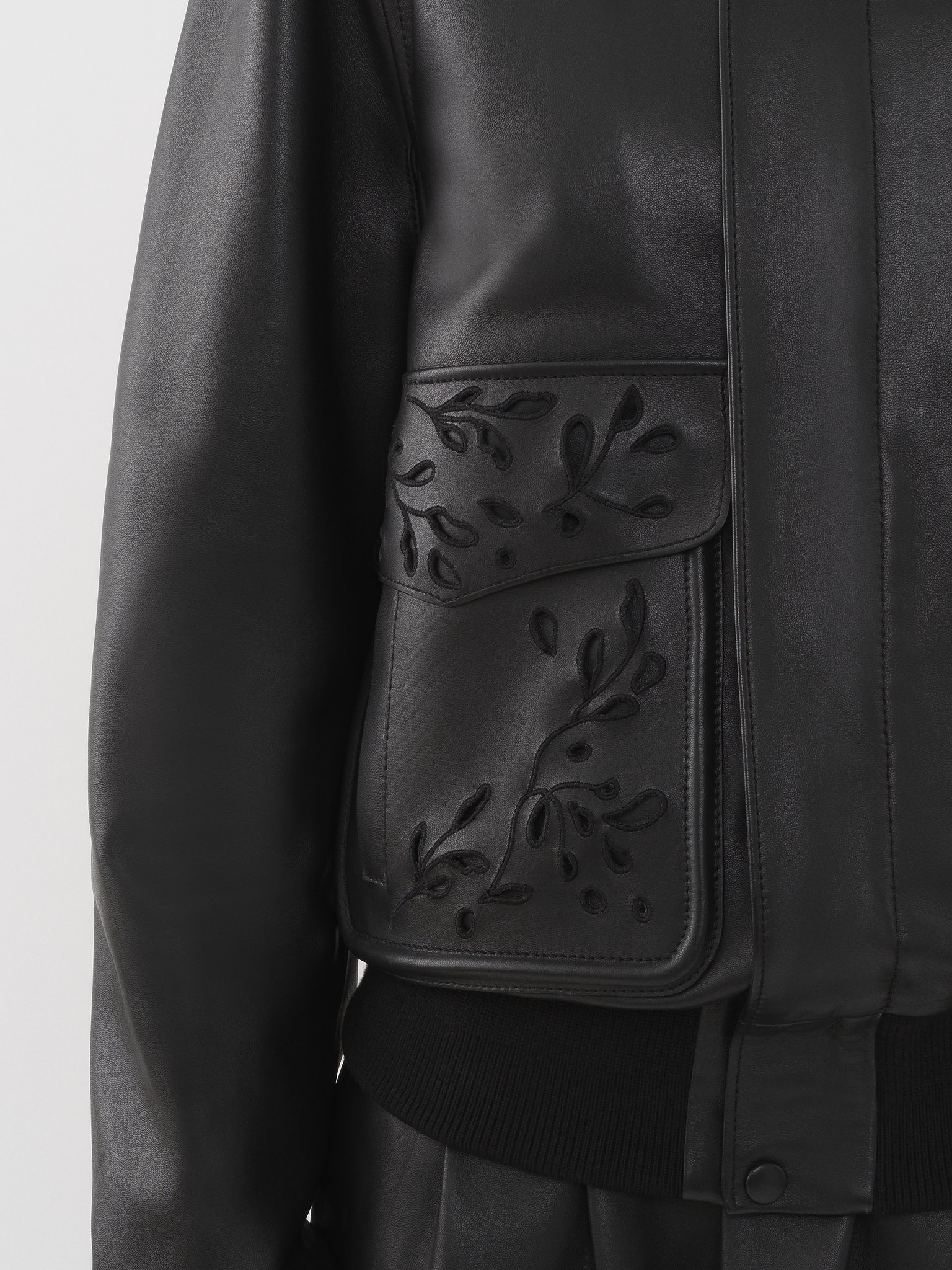 BOMBER JACKET - 5