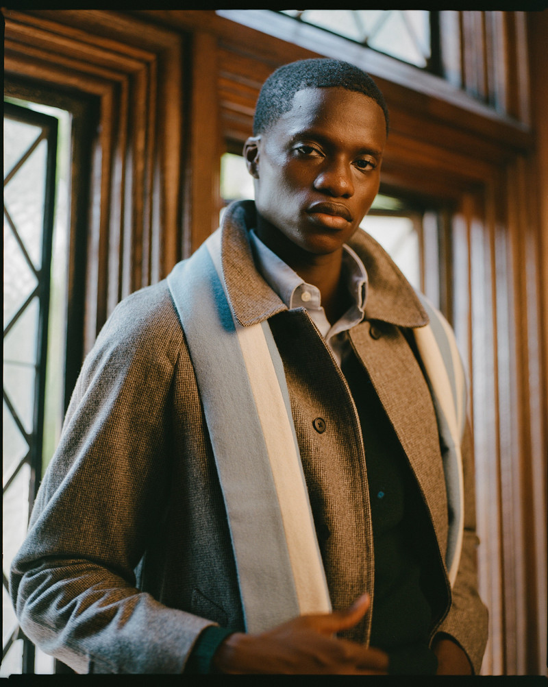 J. PRESS MADE-IN-ENGLAND LIGHT BLUE & WHITE WOOL SCHOOLBOY MUFFLER outlook