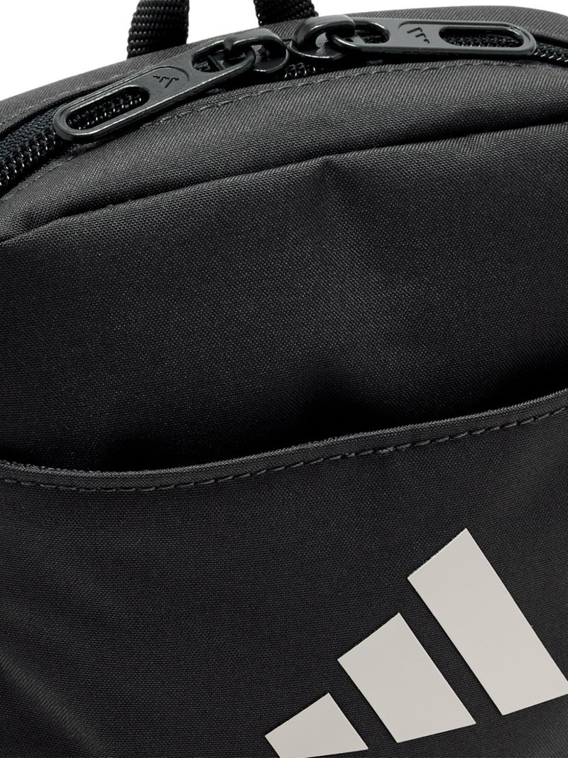 x Audi Revolut F1 Team DNA messenger bag 3