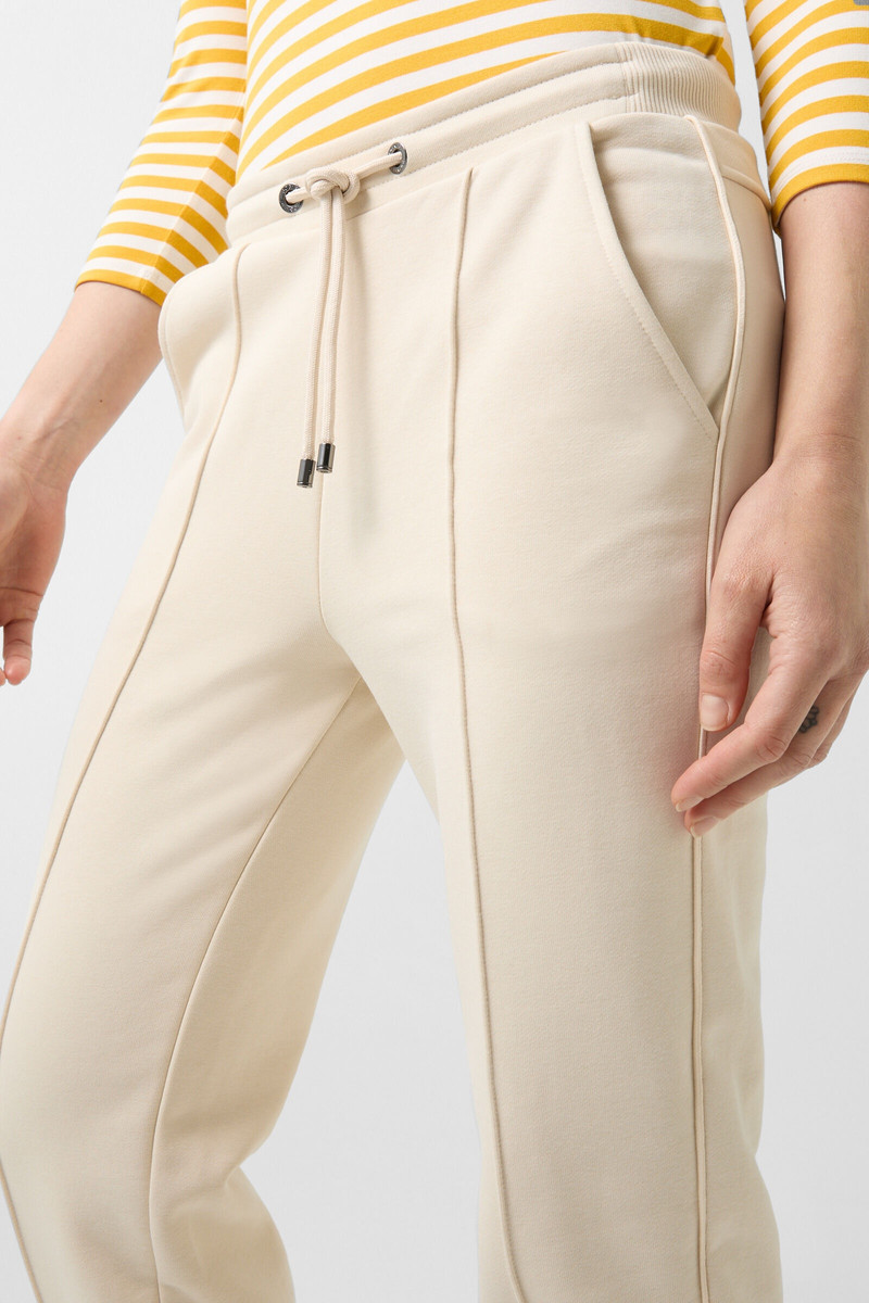 Carey Tracksuit pants in Sand 5