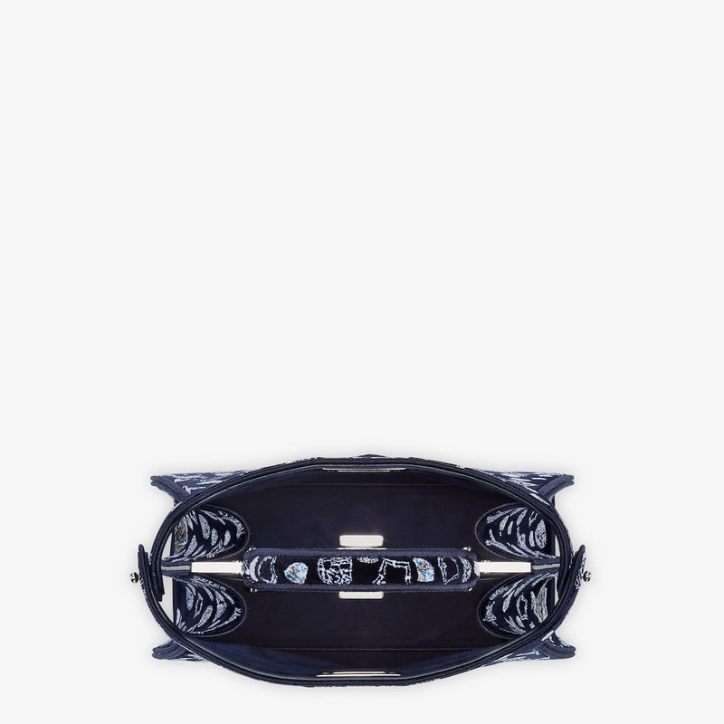 Peekaboo ISeeU Small 4