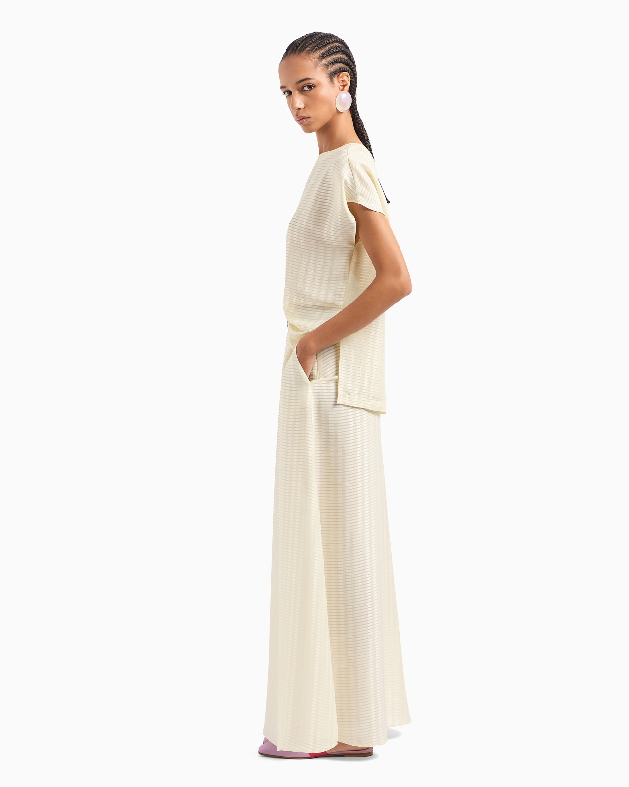 All-over rectangle-motif top with side slits - 4