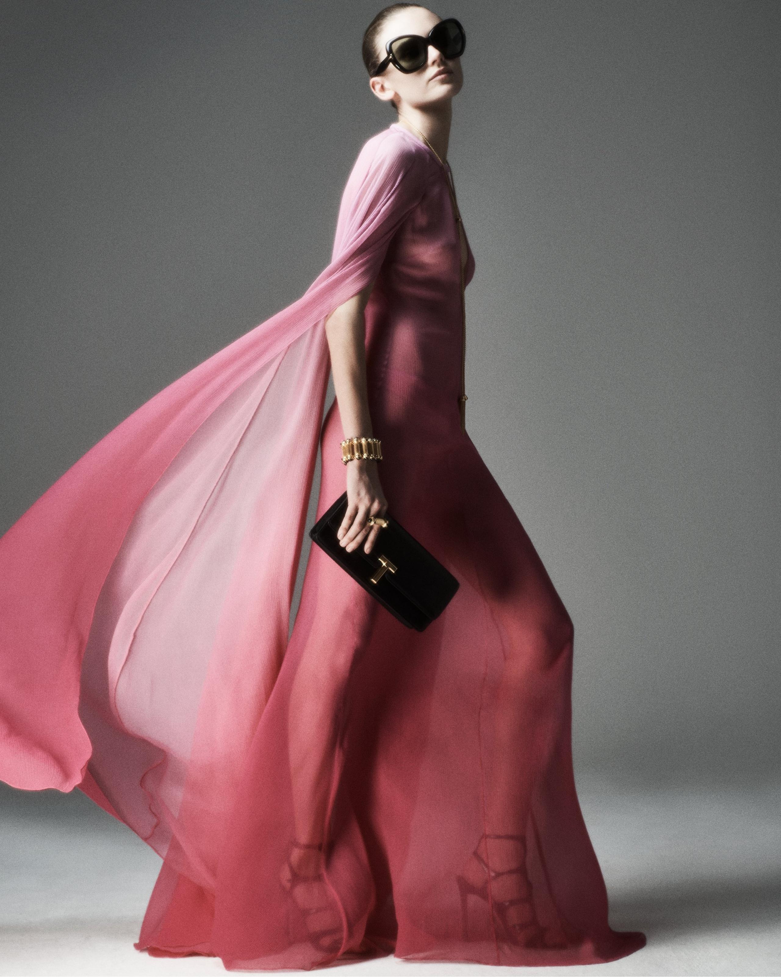 EVENING DRESS WITH KEYHOLE NECKLINE AND LONG CAPE SLEEVES - 5