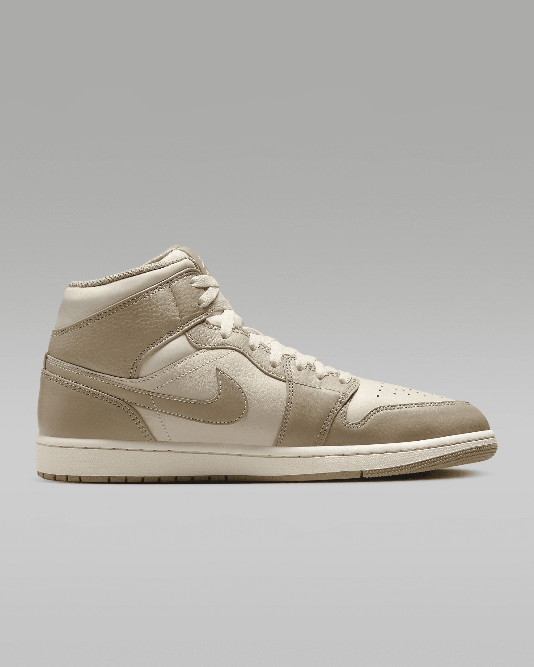 Men's Air Jordan 1 Mid Shoes - 3