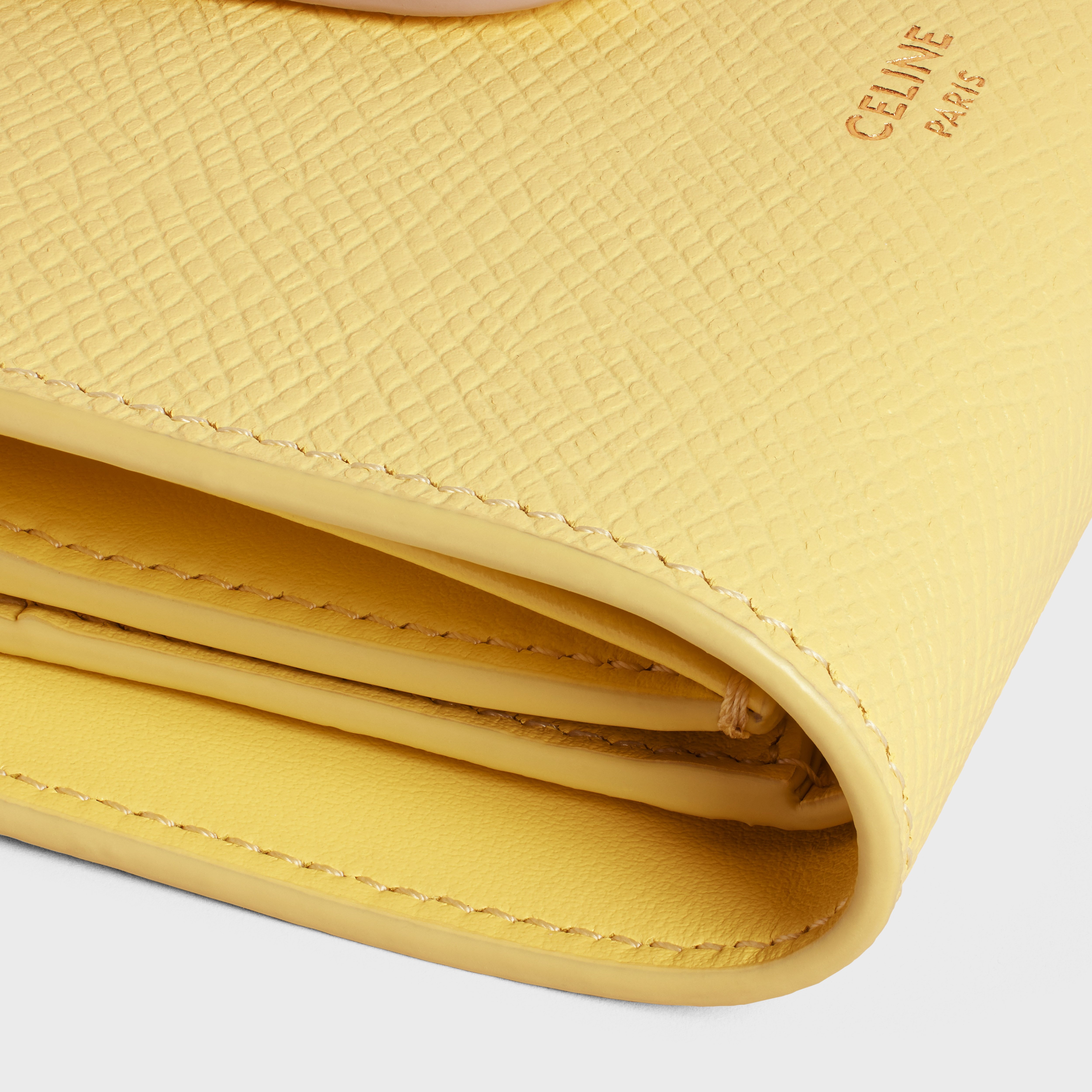 Small Strap Wallet in Bicolour Grained Calfskin - 5
