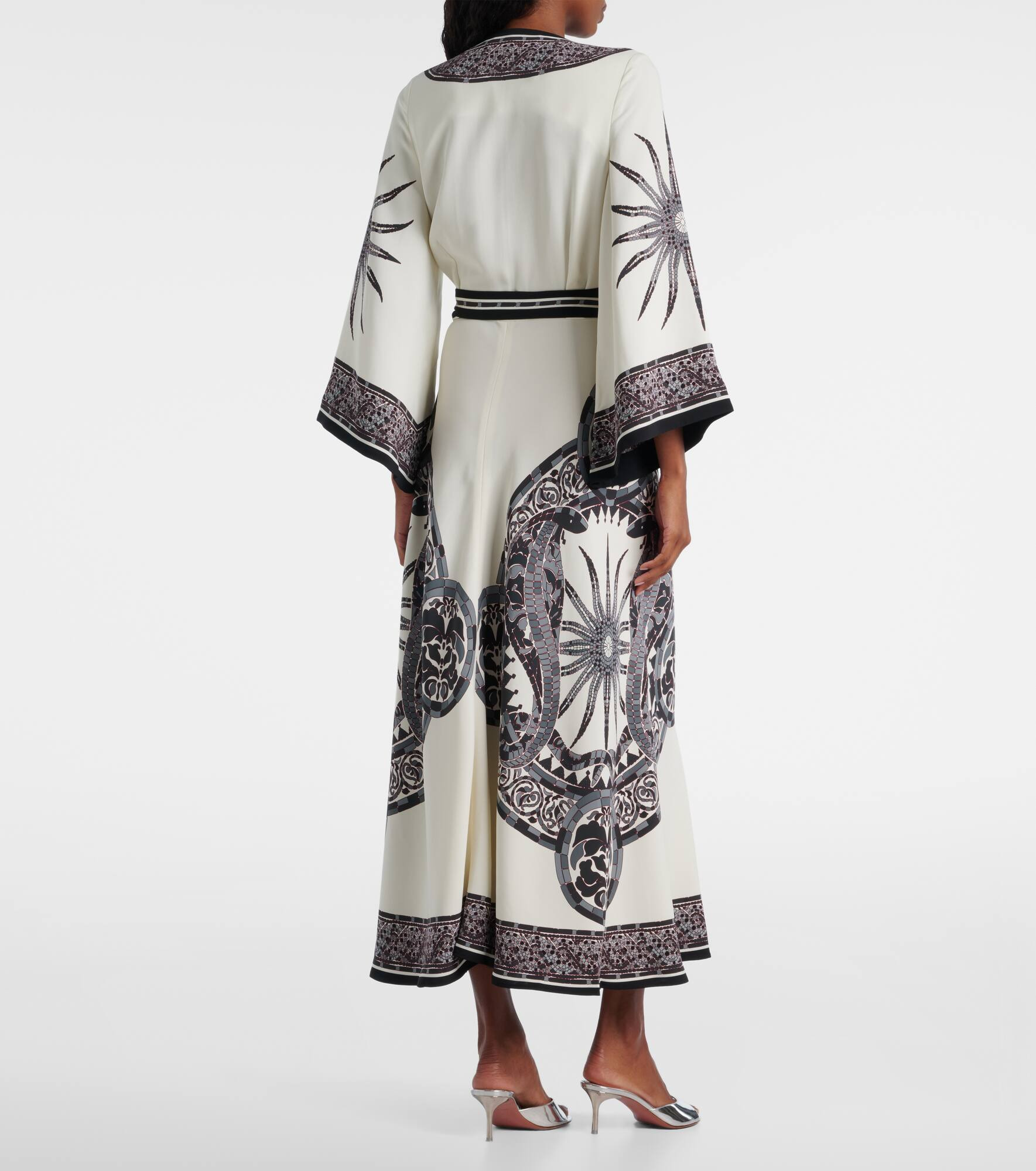 Printed wrap dress - 3