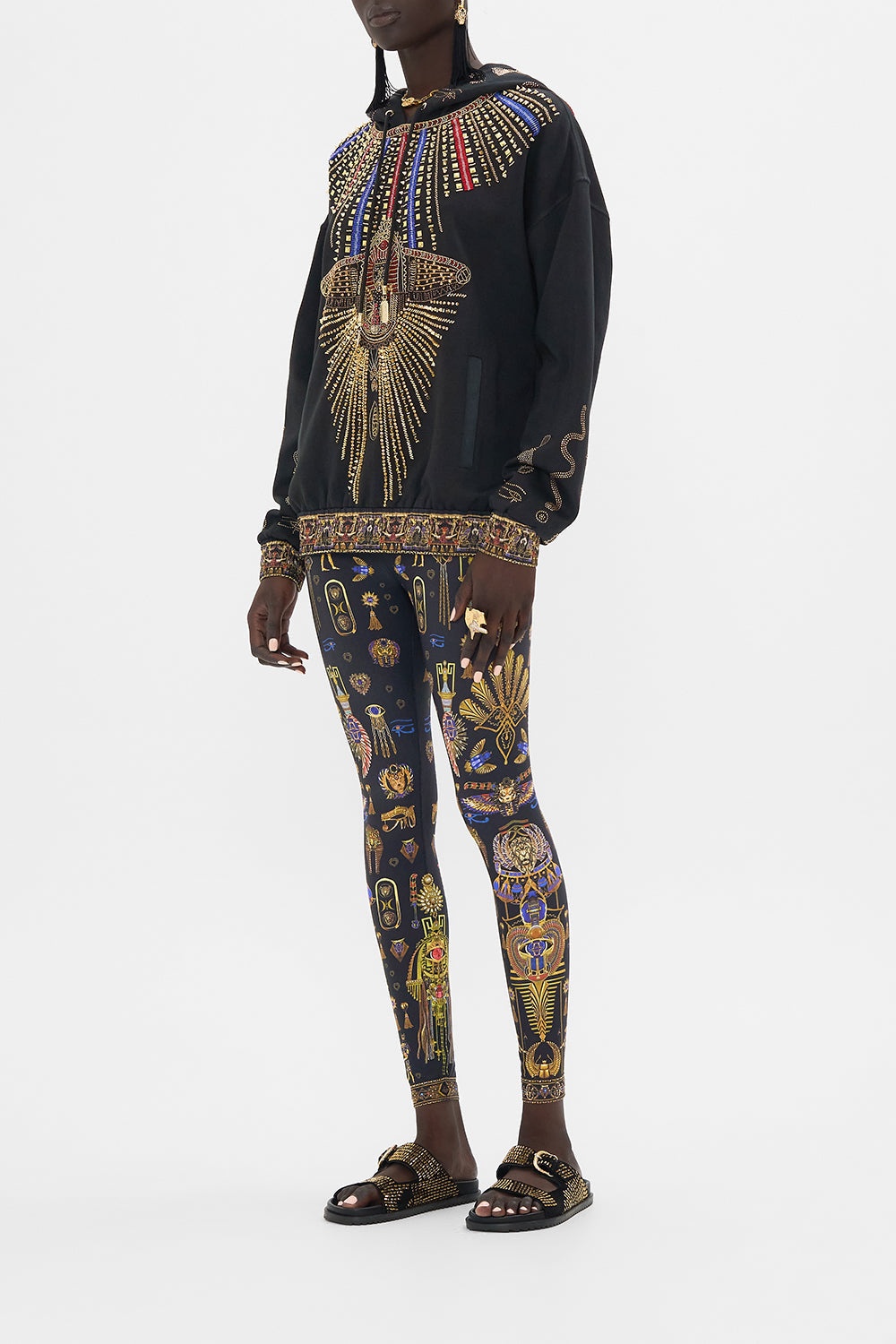 EMBROIDERED HOODIE WITH SIDE POCKETS - 4