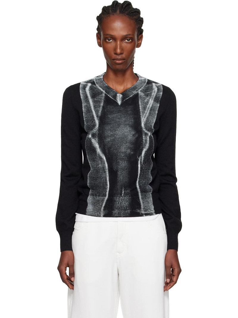 Black Folded Printed Gauge 14 V-neck Sweater 1