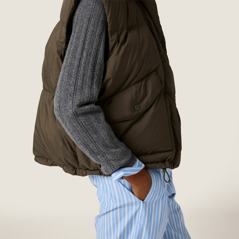 Technical pongé down vest 6