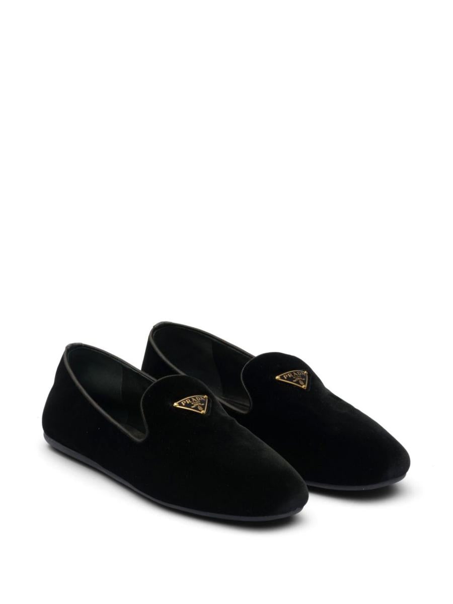 [プラダ]トライアングルロゴ ベルベット バレリーナシューズ Prada PRADA TRIANGLE-LOGO VELVET LOAFERS | baltini | REVERSIBLE
