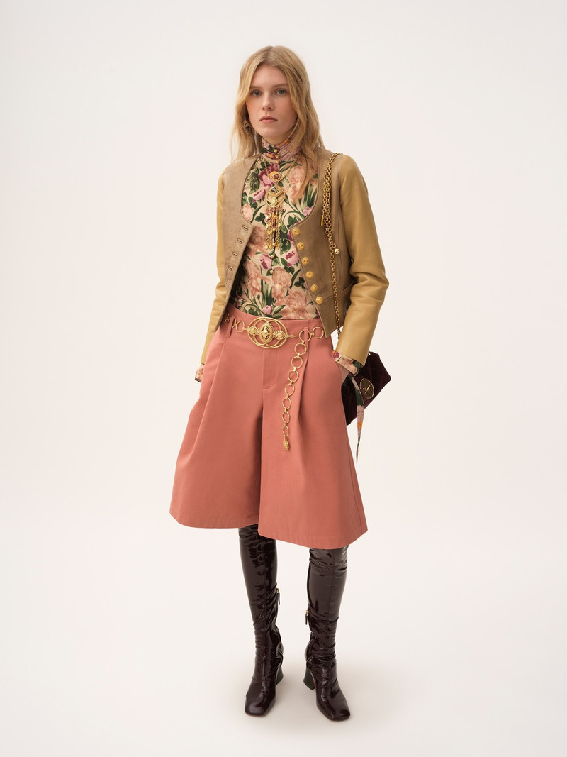 Chloé SCOOP-NECK CINCHED JACKET IN LEATHER outlook