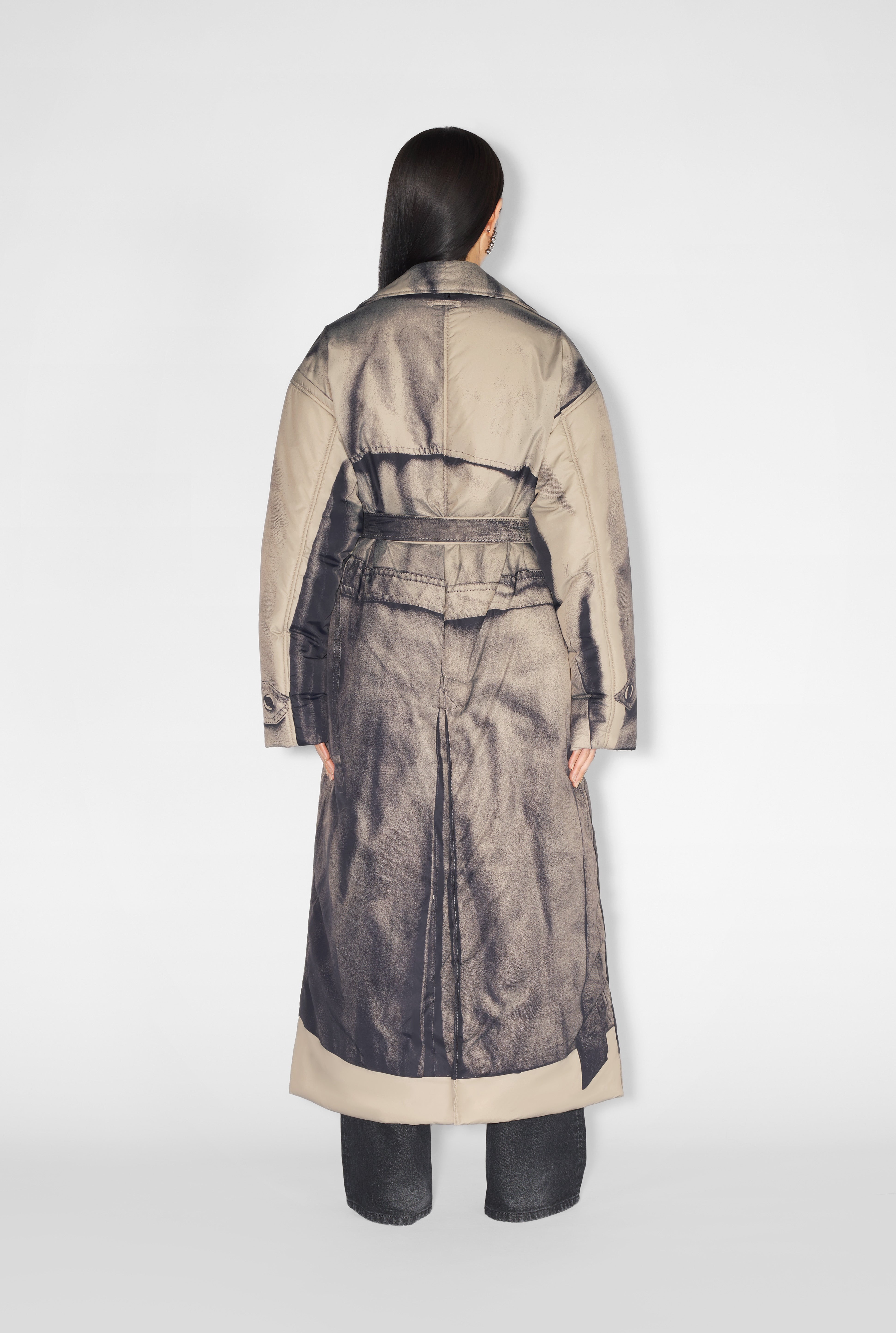 THE TROMPE-L'ŒIL PADDED COAT - 2