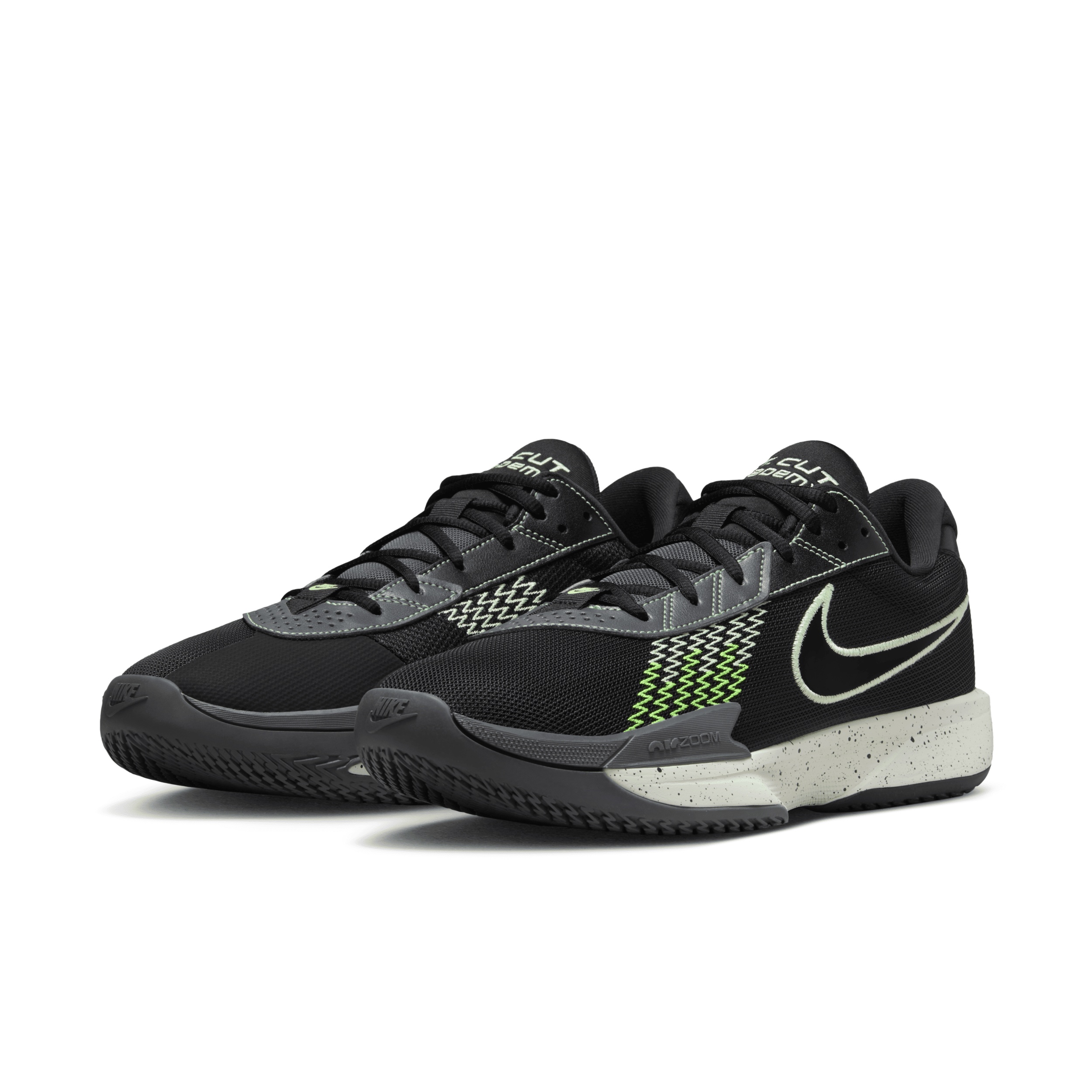 Nike Men's G.T. Cut Academy Basketball Shoes - 5