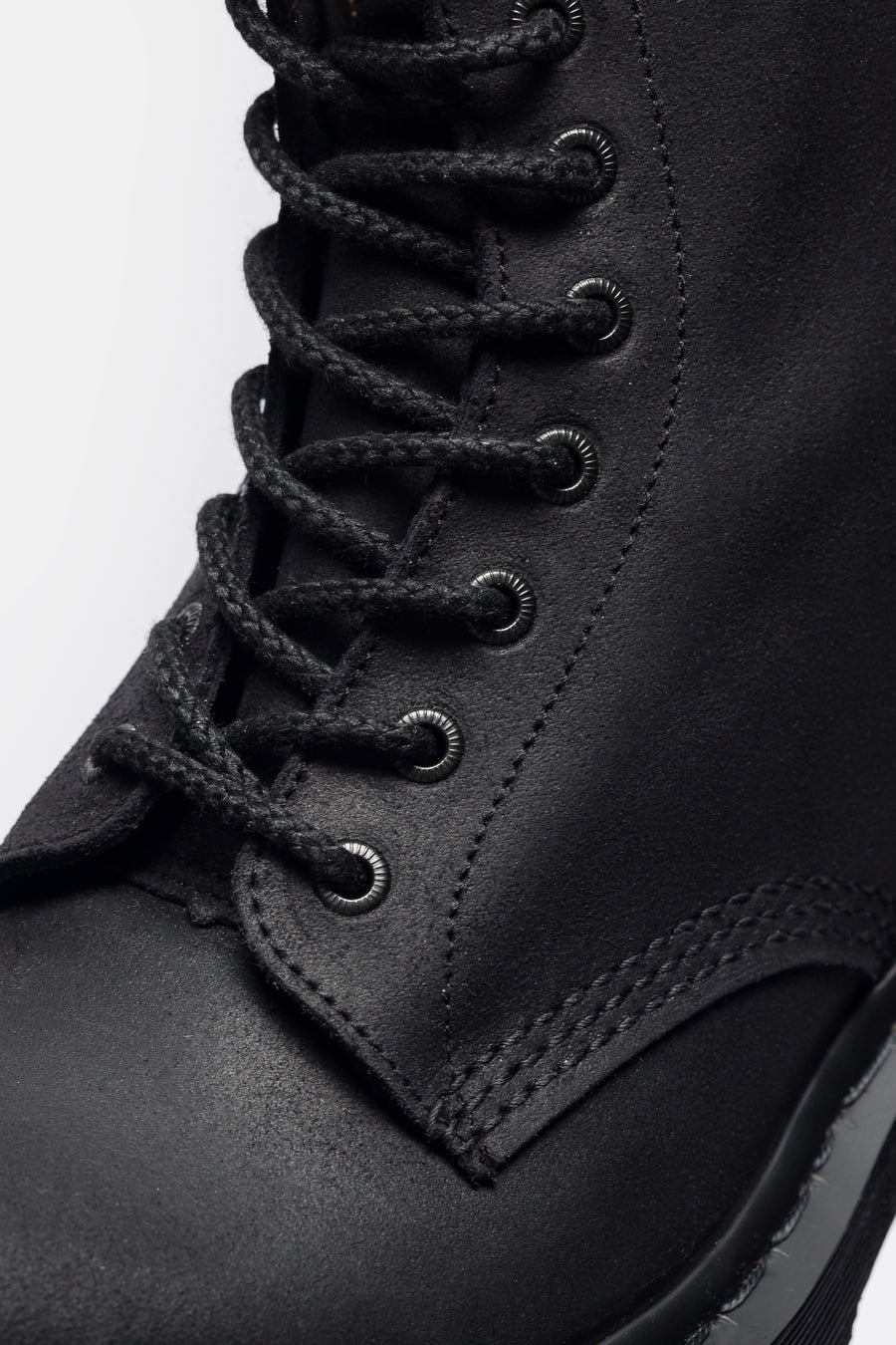 1460 Bex Bump Toe Boot in Black Wax Commander - 6
