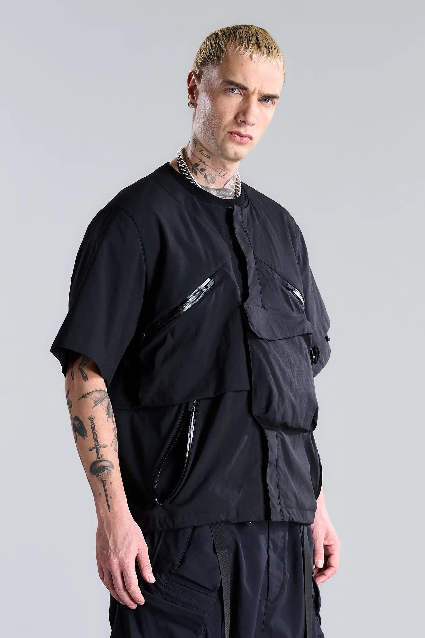 V1A-M Nylon Stretch Interops Vest Black - 2