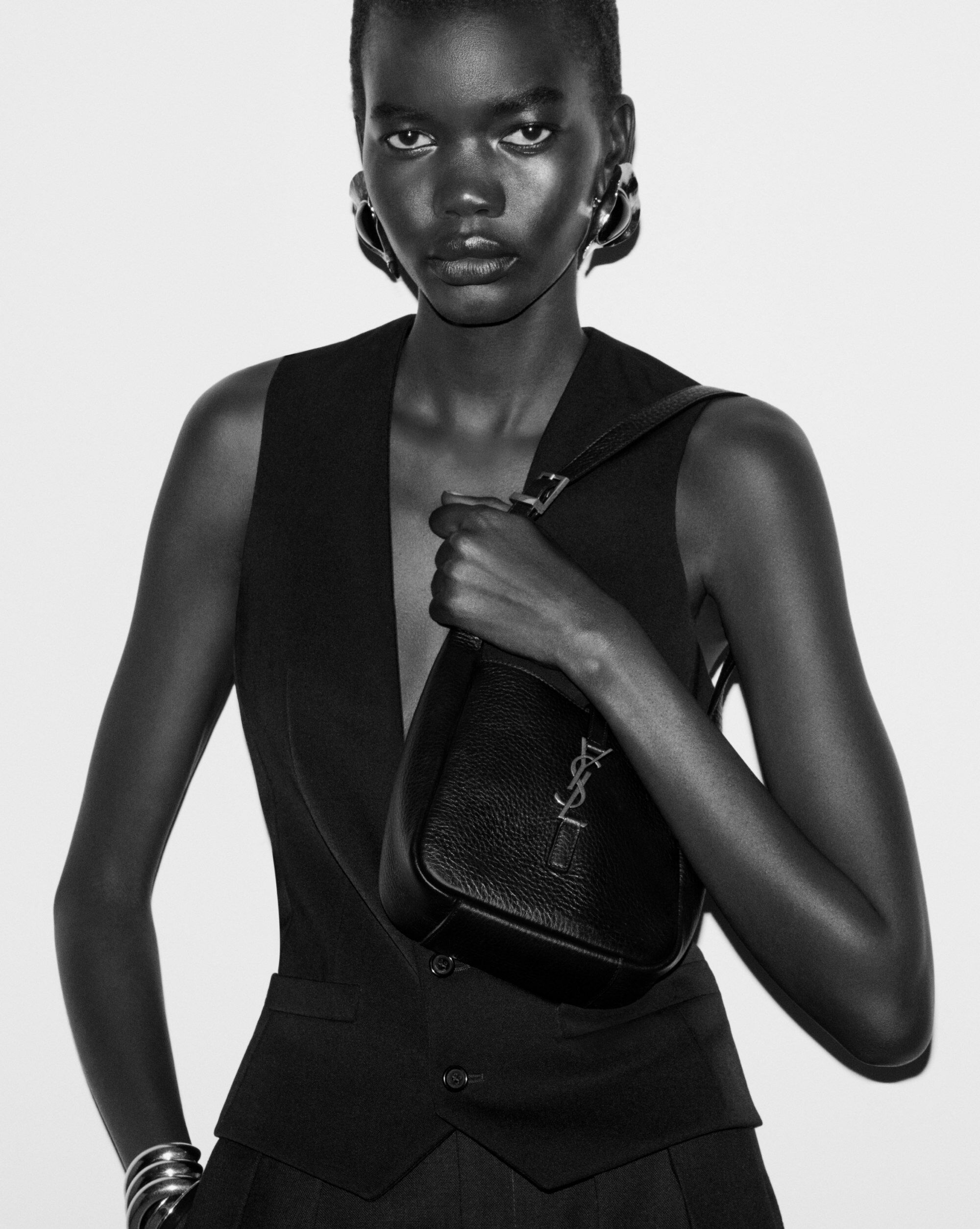 LE 5 À 7 SUPPLE SMALL IN GRAINED LEATHER - 2