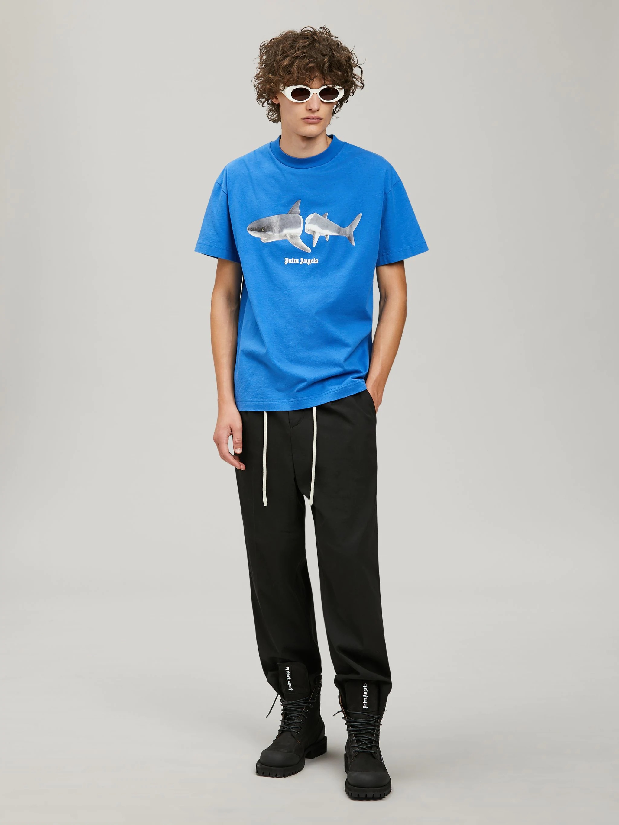 【関税無・国内発】 Palm Angels / Shark T-Shirt Mens Palm Angels - Shark Classic T-shirt | HBX - Globally Curated