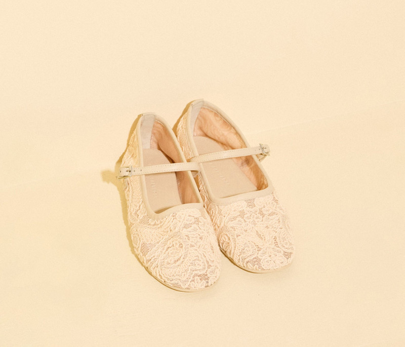 FRĒDA SALVADOR LAUREL MARY JANE outlook