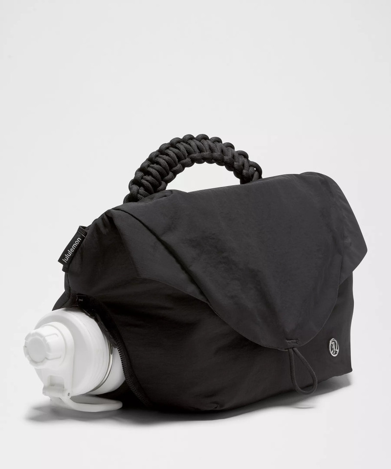 Curved Crossbody Bag with Top Handle 3L 5