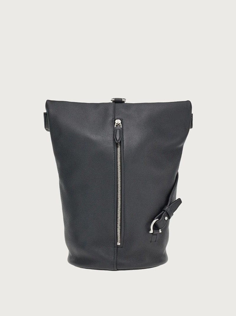 ONE SHOULDER BACKPACK 5