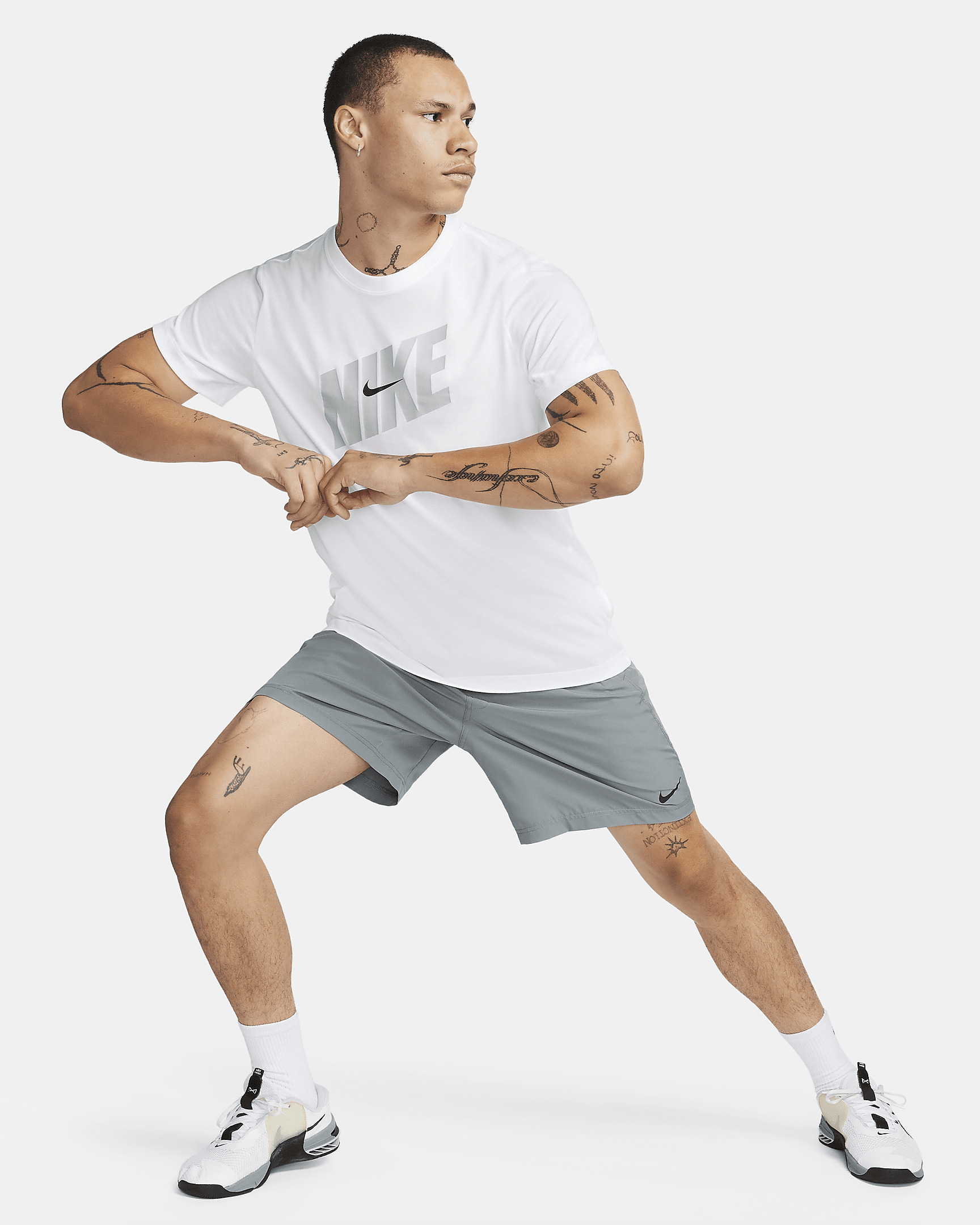 Nike Form Men's Dri-FIT 7" Unlined Versatile Shorts - 6