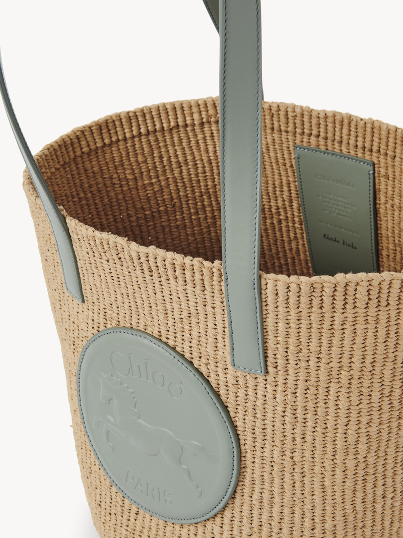 LARGE HORSE MEDAL BASKET IN NATURAL FIBERS 5