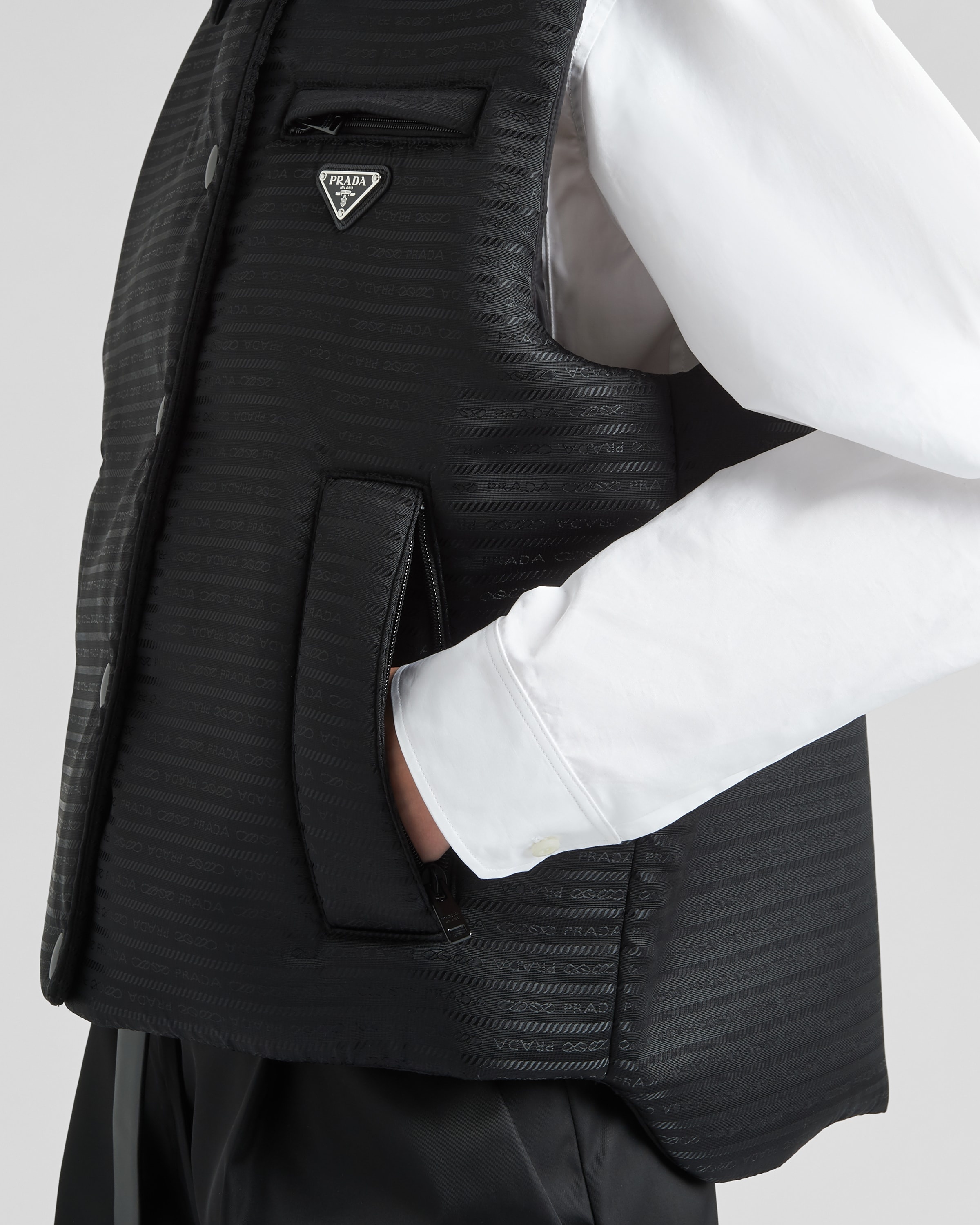 Padded Re-Nylon vest - 4