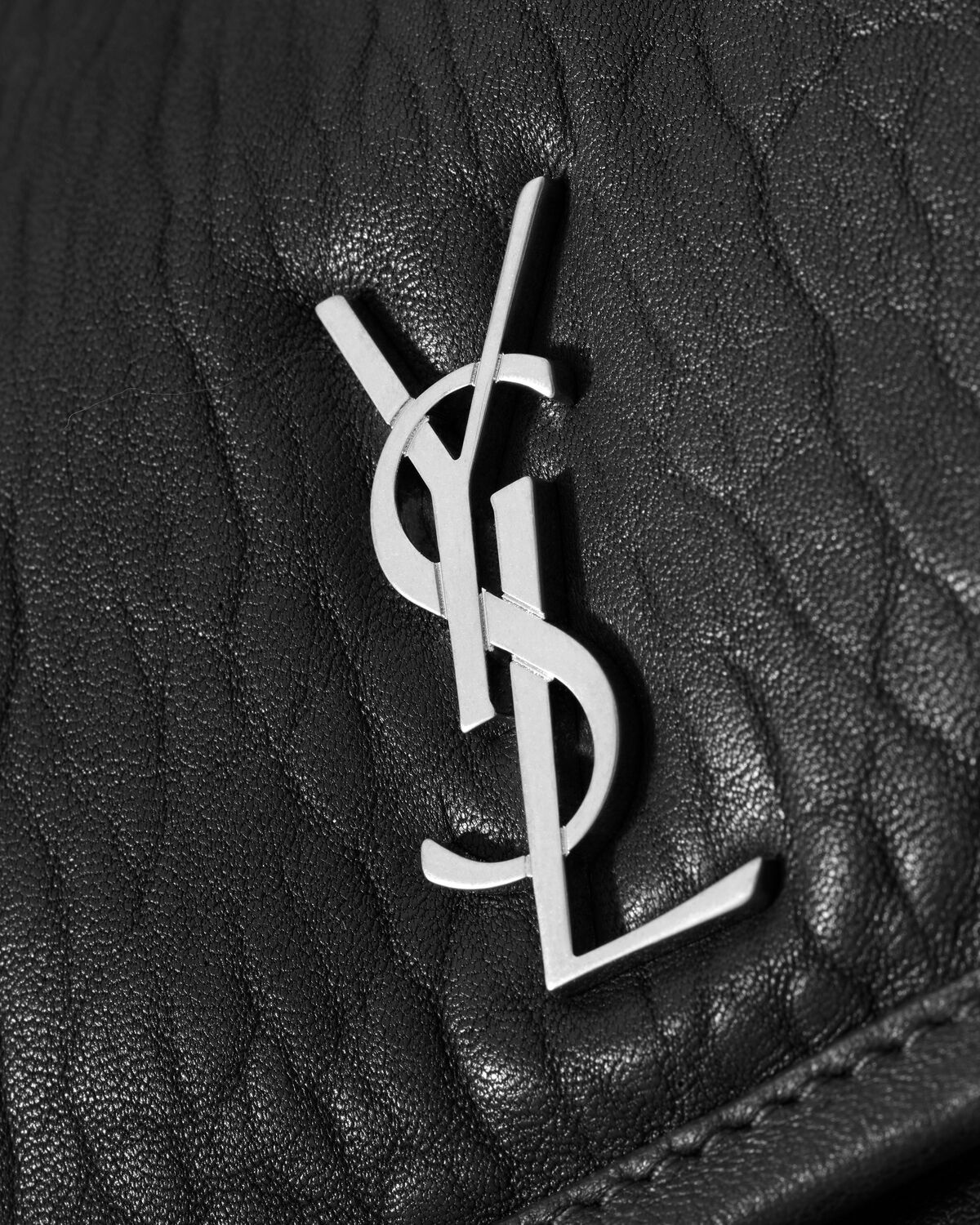 SAINT LAURENT NIKI SMALL MESSENGER IN GRAINED LAMBSKIN