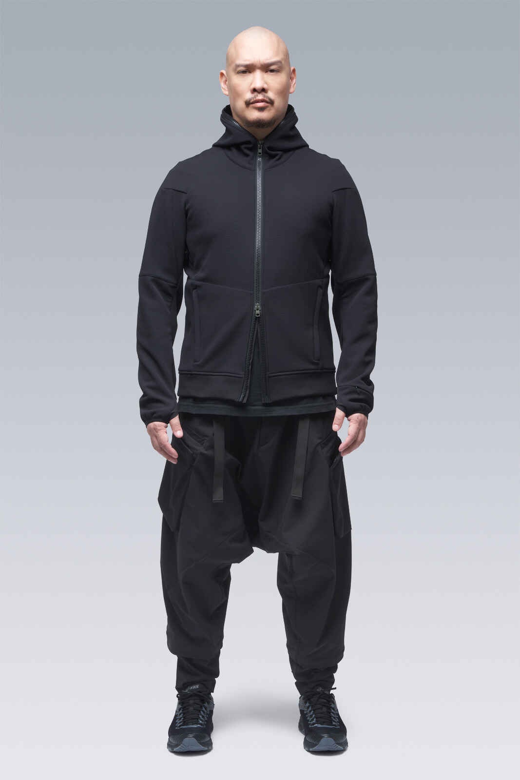 J48-SS Black - 1