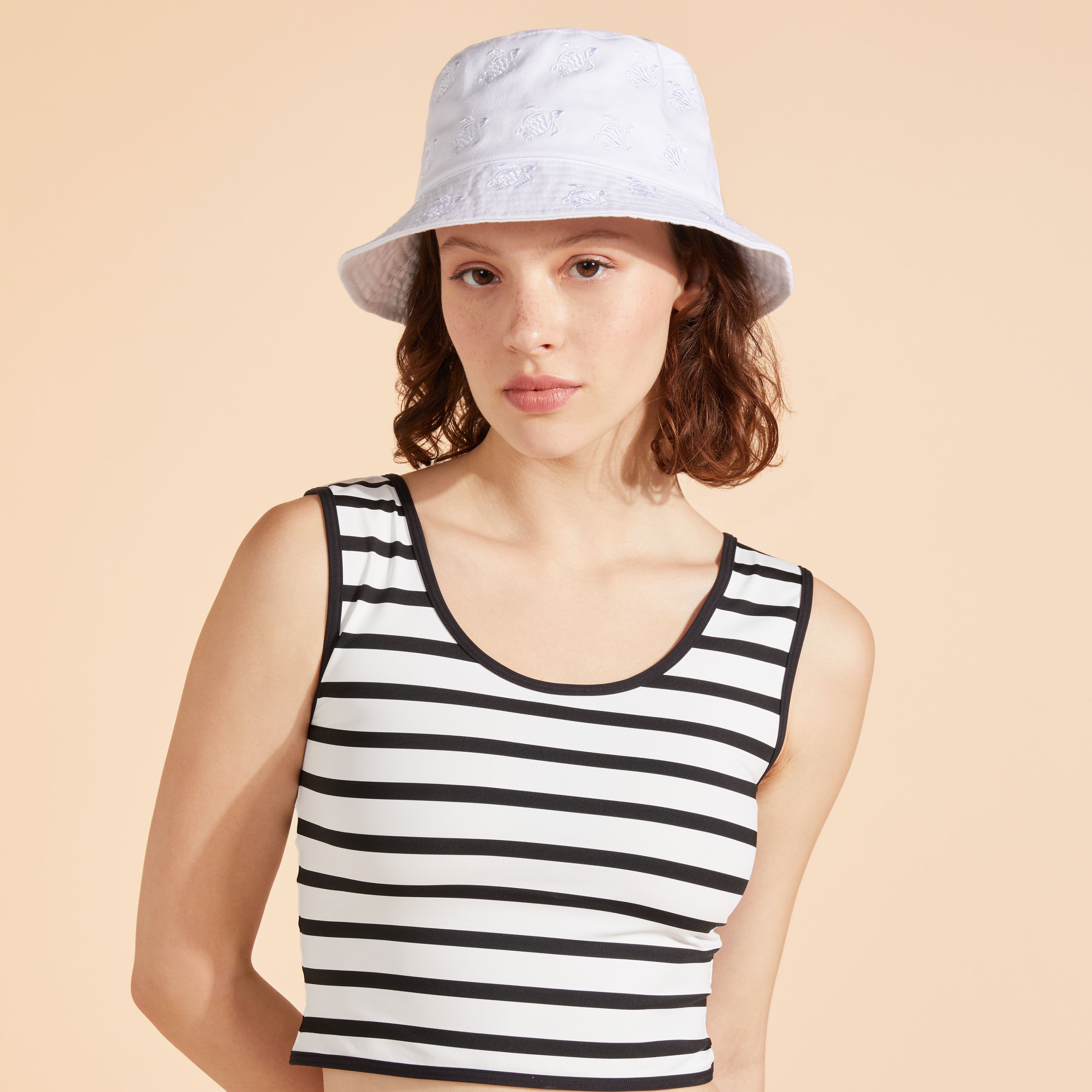 Embroidered Bucket Hat Turtles All Over - 4