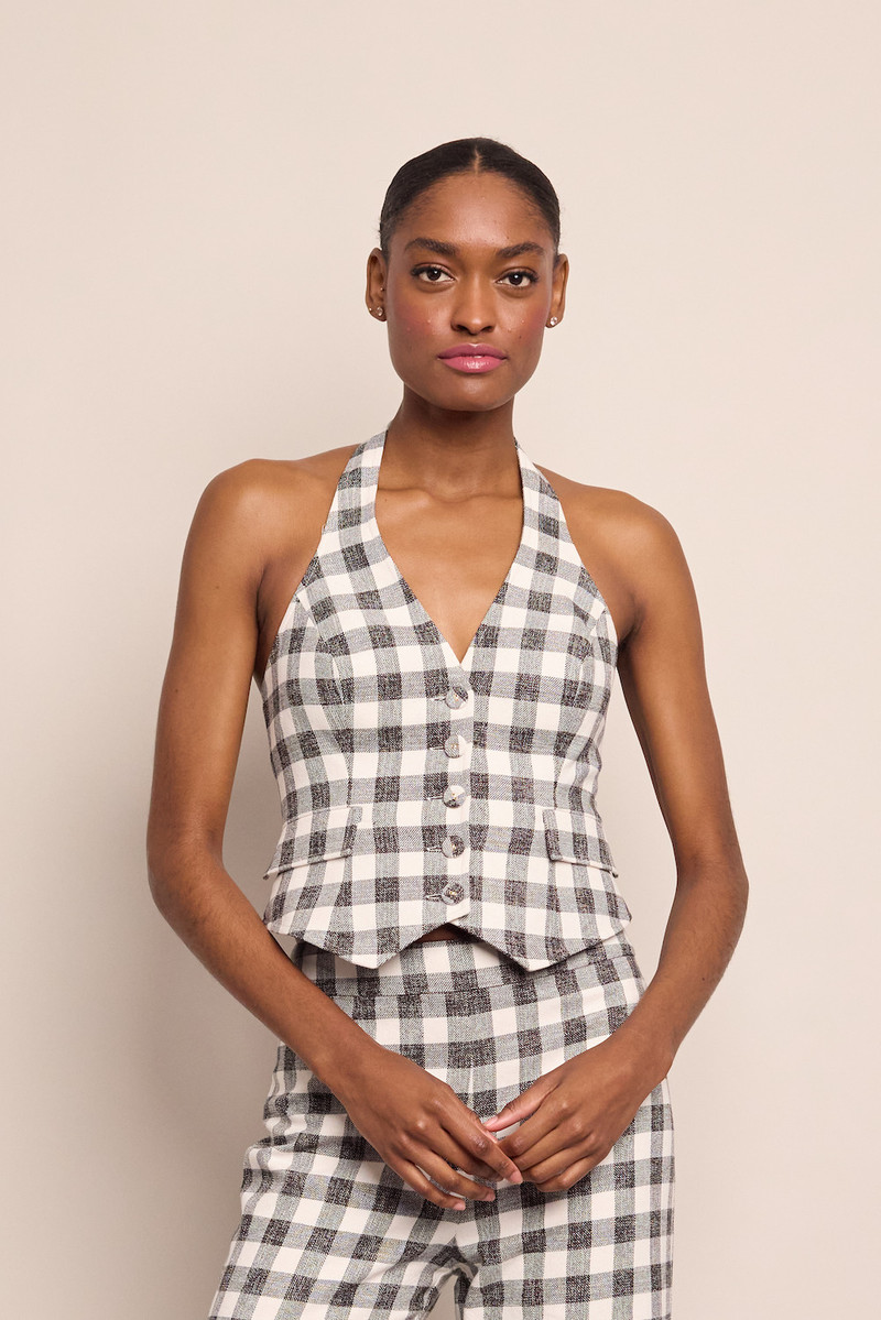 Cara Cara Prescott Top
The Romantic Take On Suiting outlook