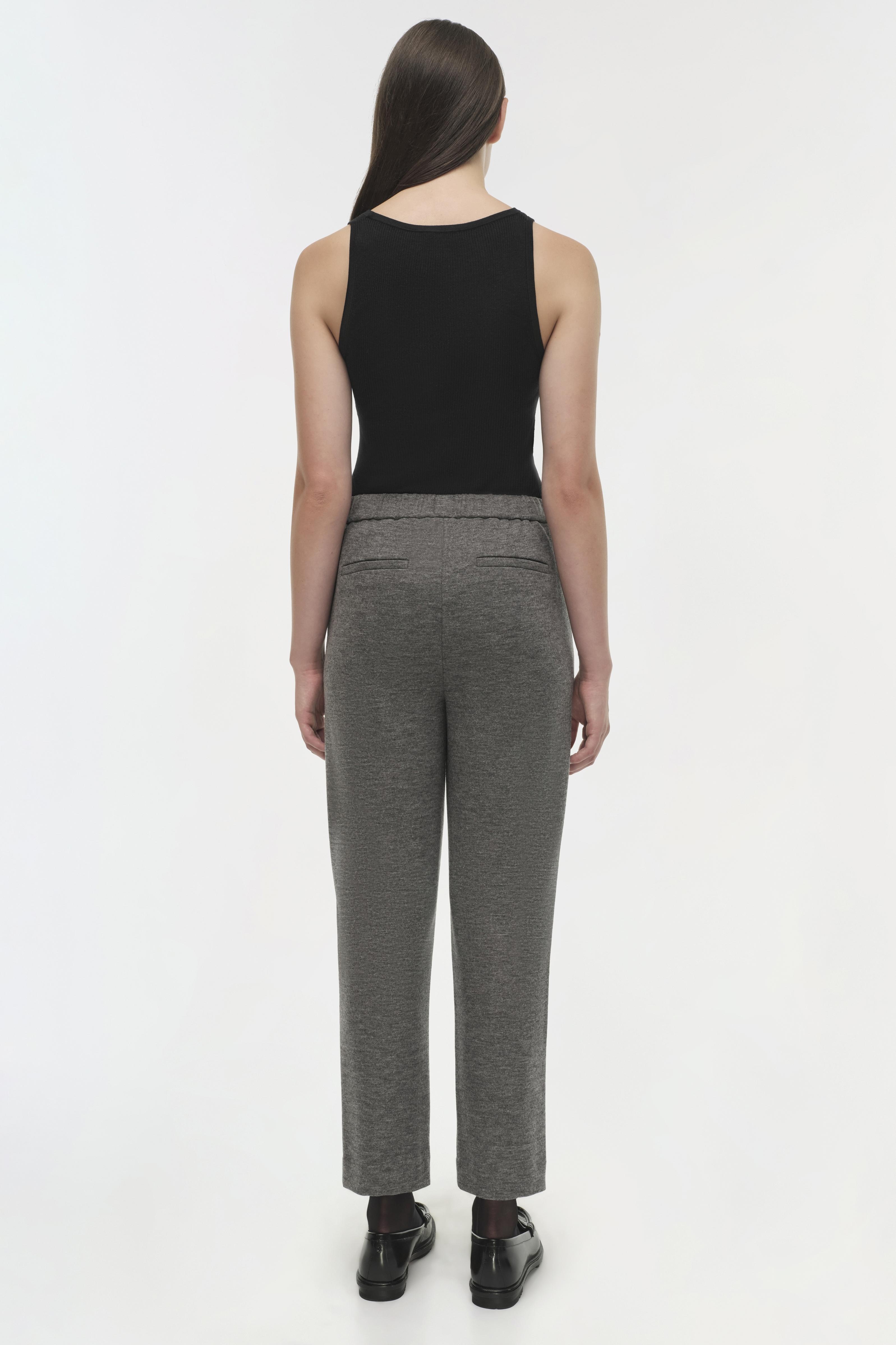 Hayley Pant - 3