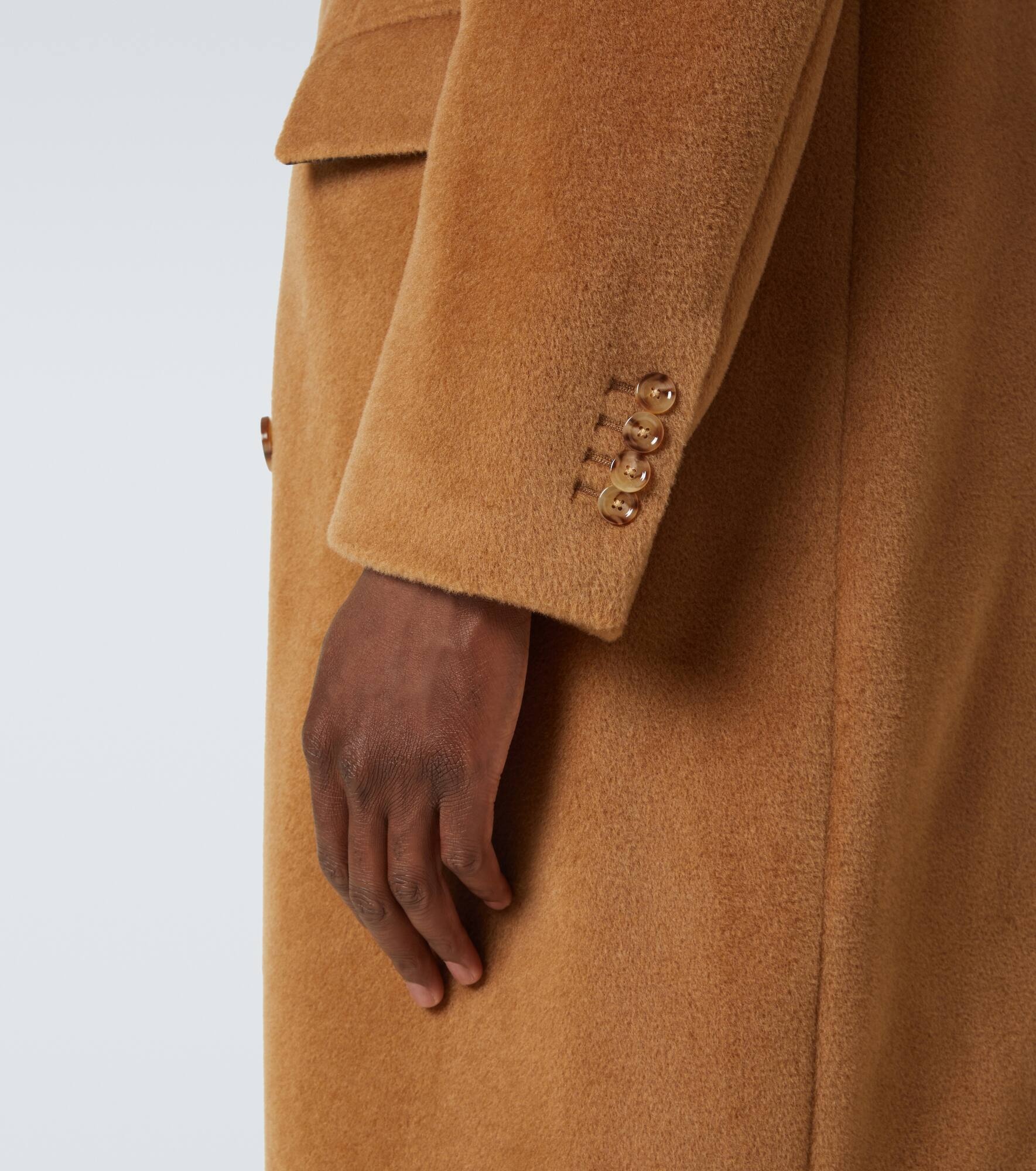 Virgin wool overcoat - 6