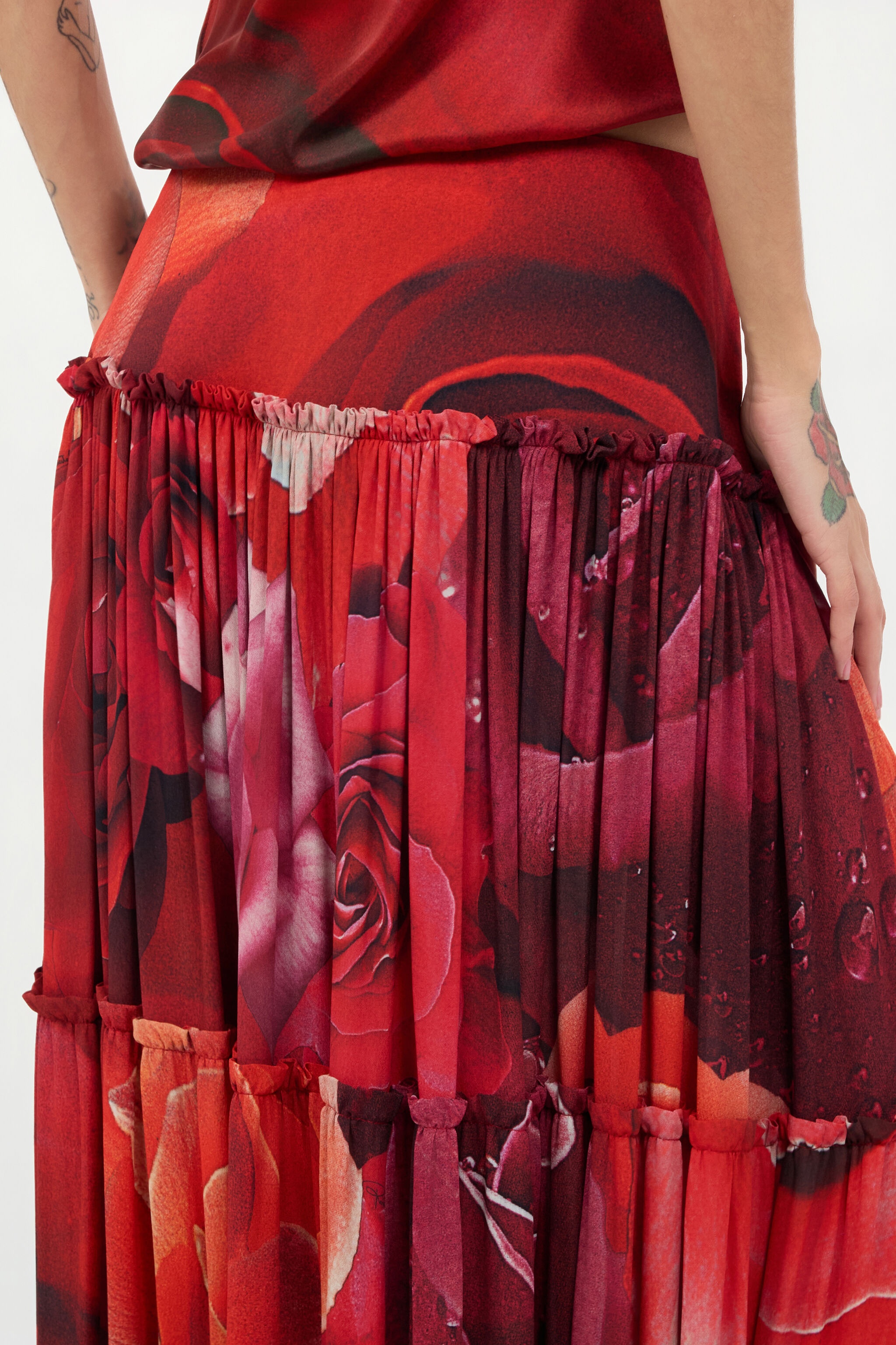 Extra-Long Skirt With Garden Rose Print - 7