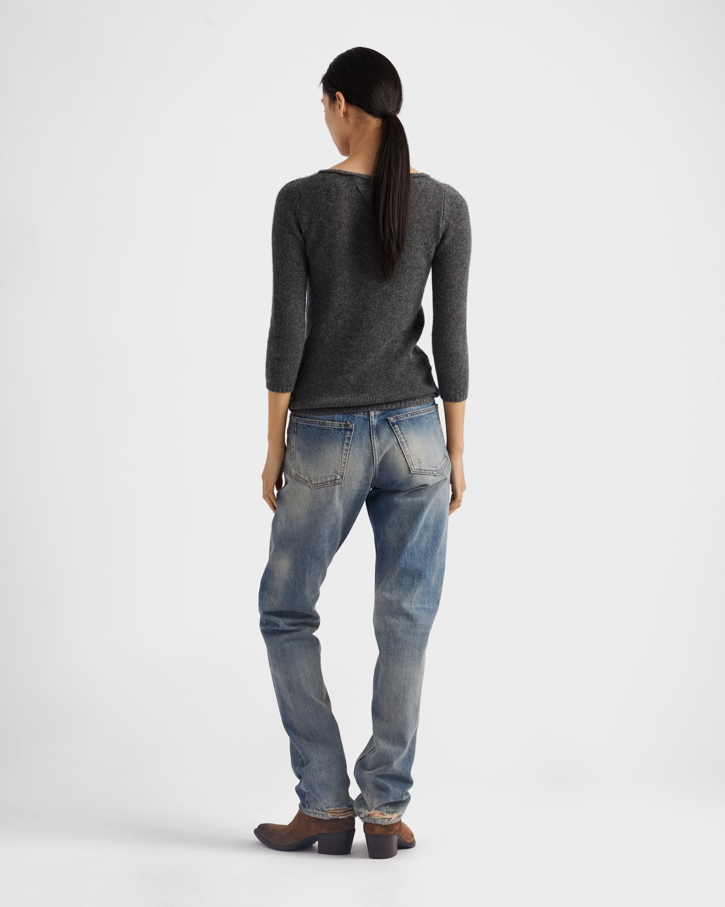 V-neck cashmere sweater - 5